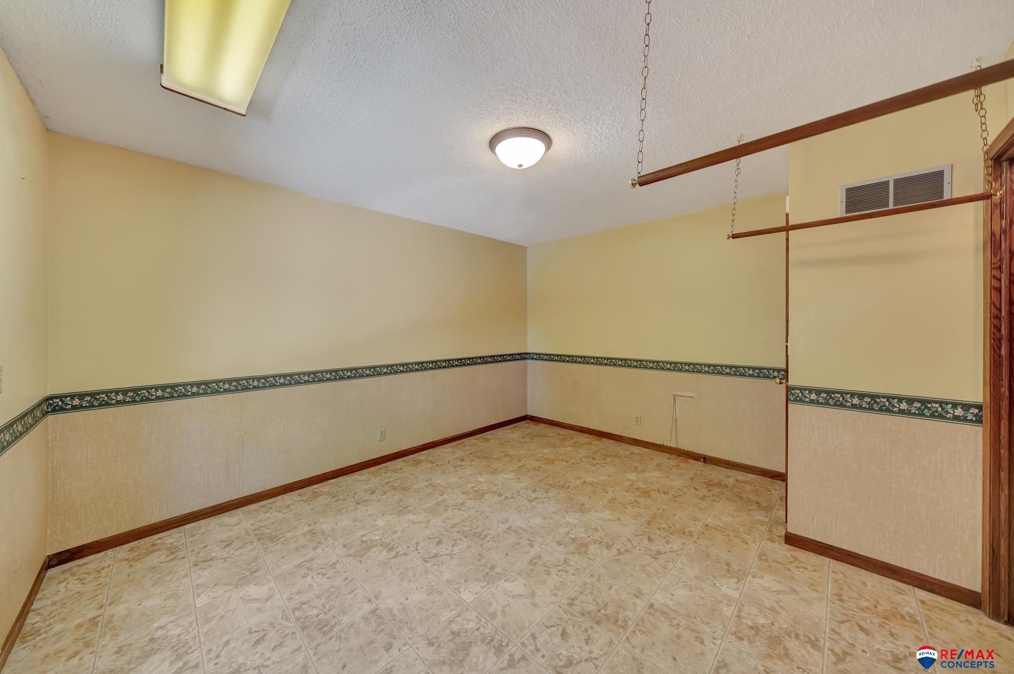 6340 Mesaverde Drive