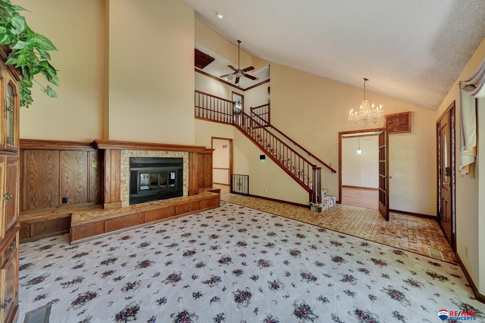 6340 Mesaverde Drive