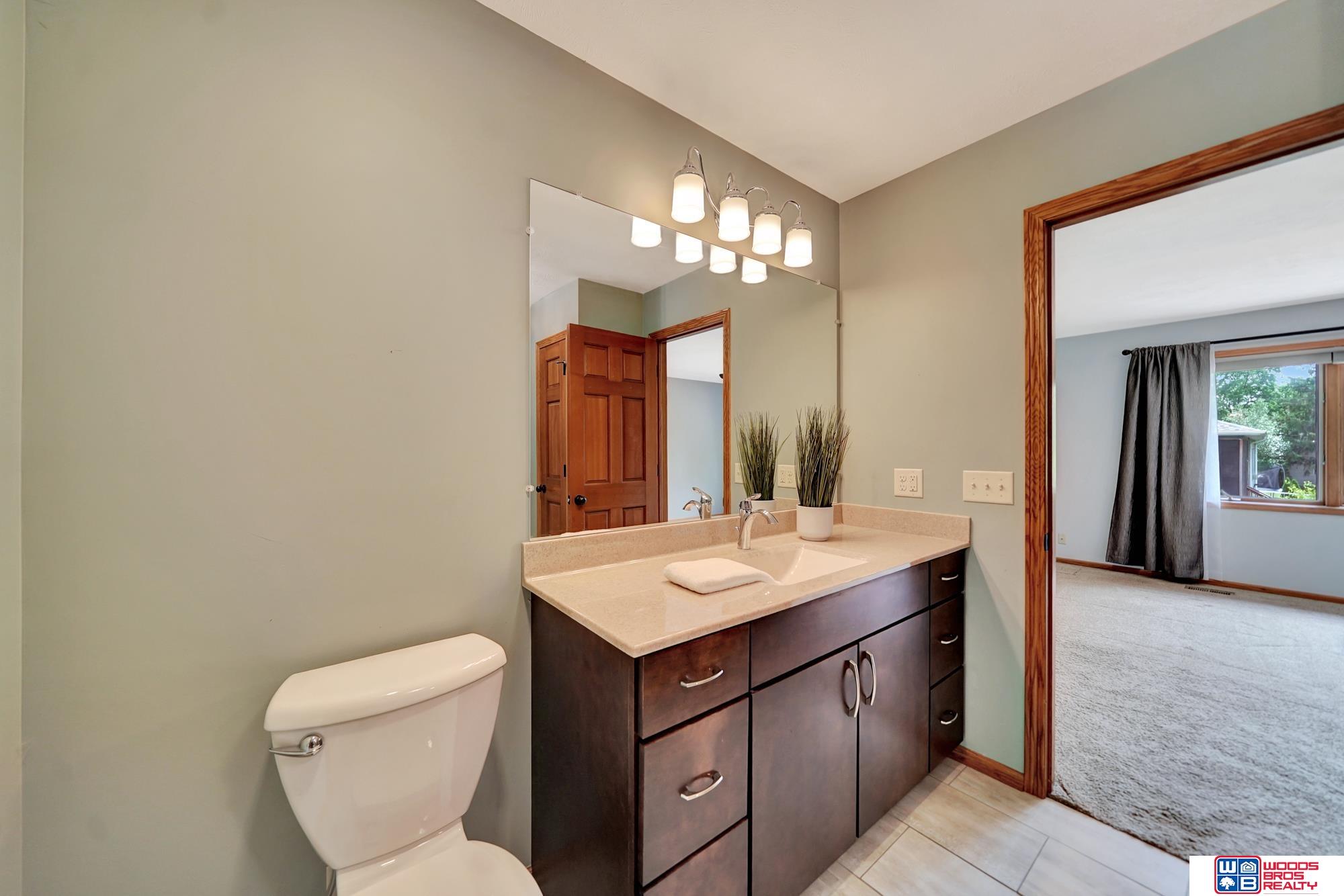 3939 Stockwell Court