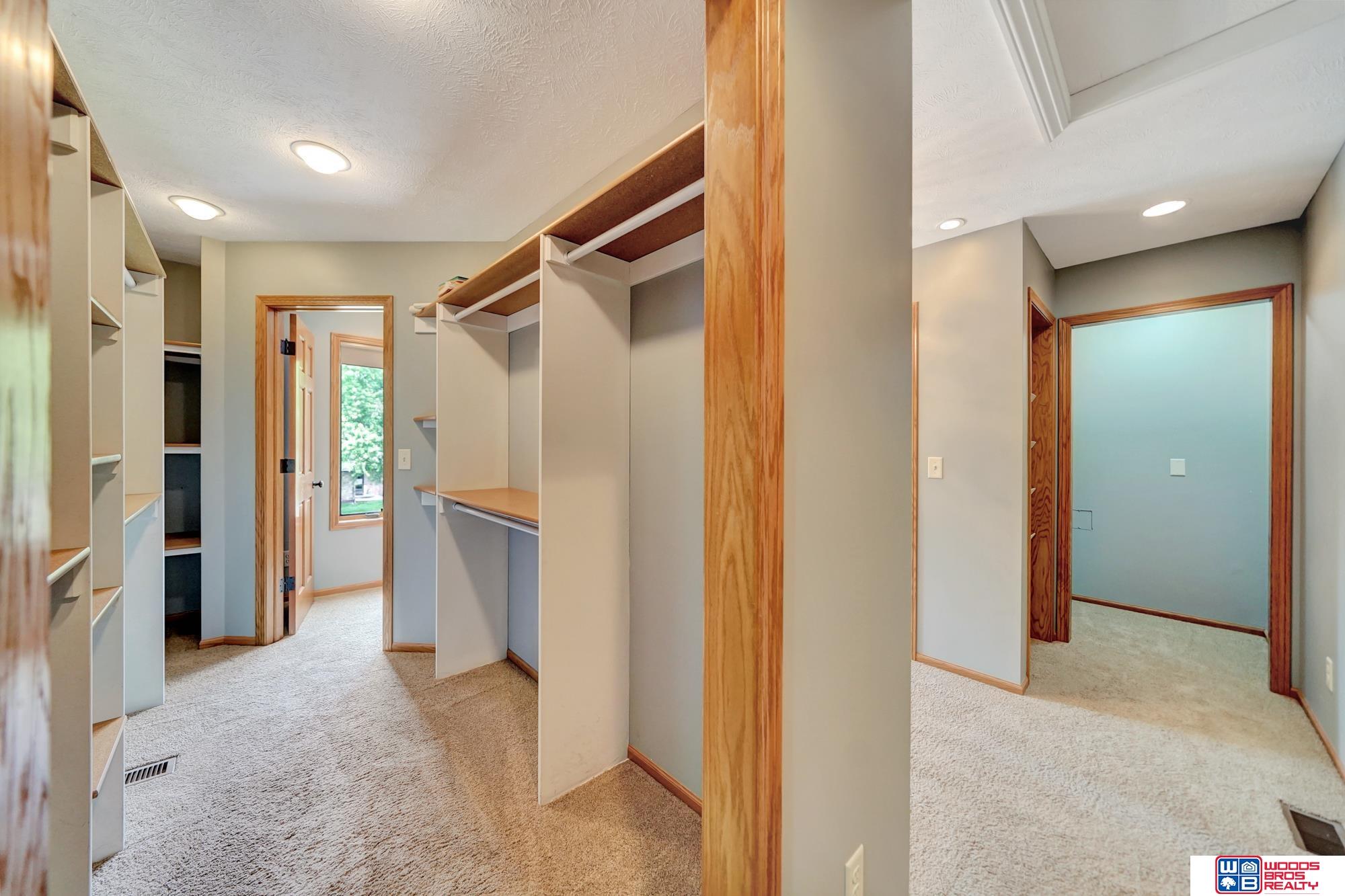 3939 Stockwell Court