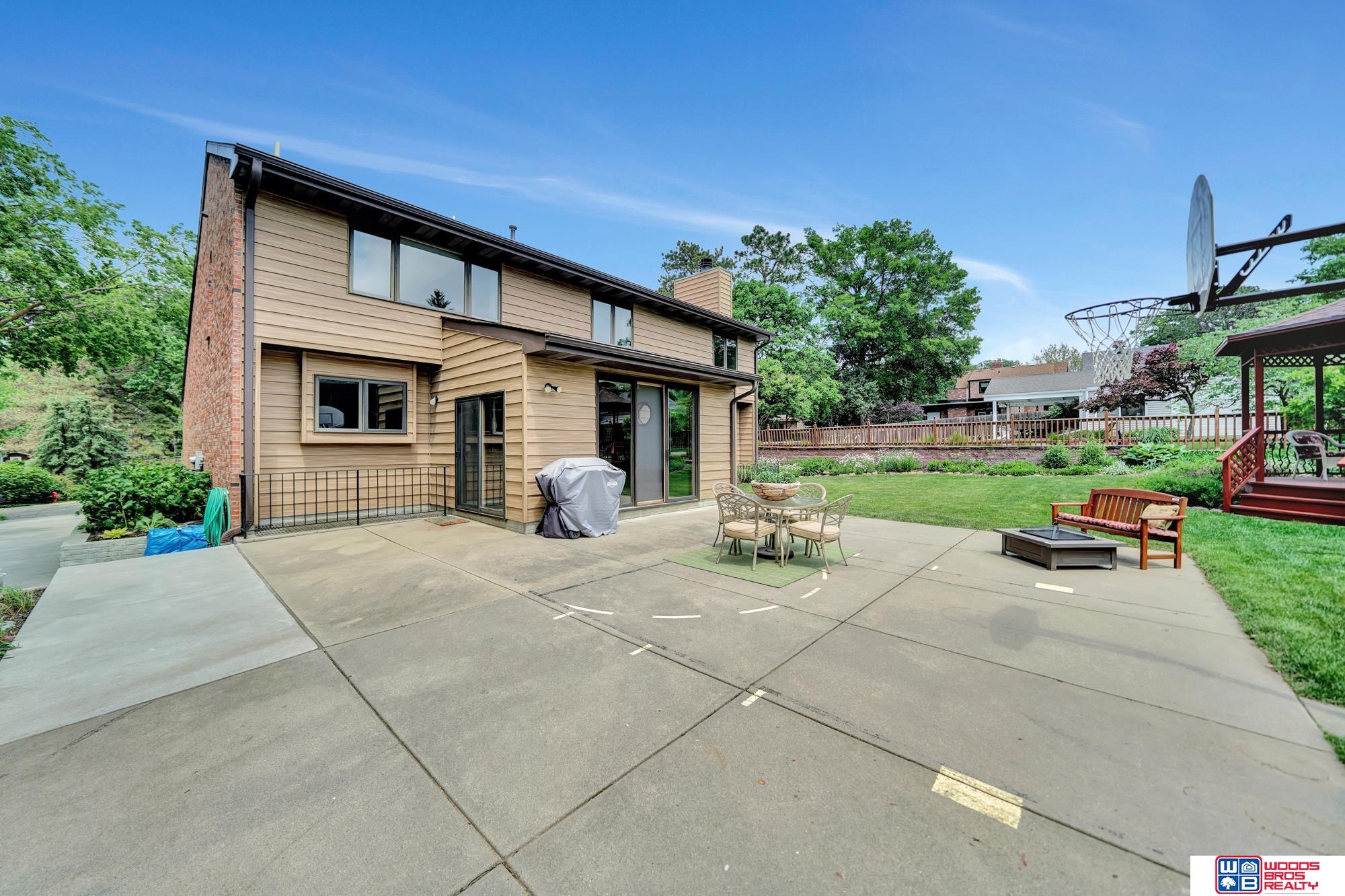 3939 Stockwell Court