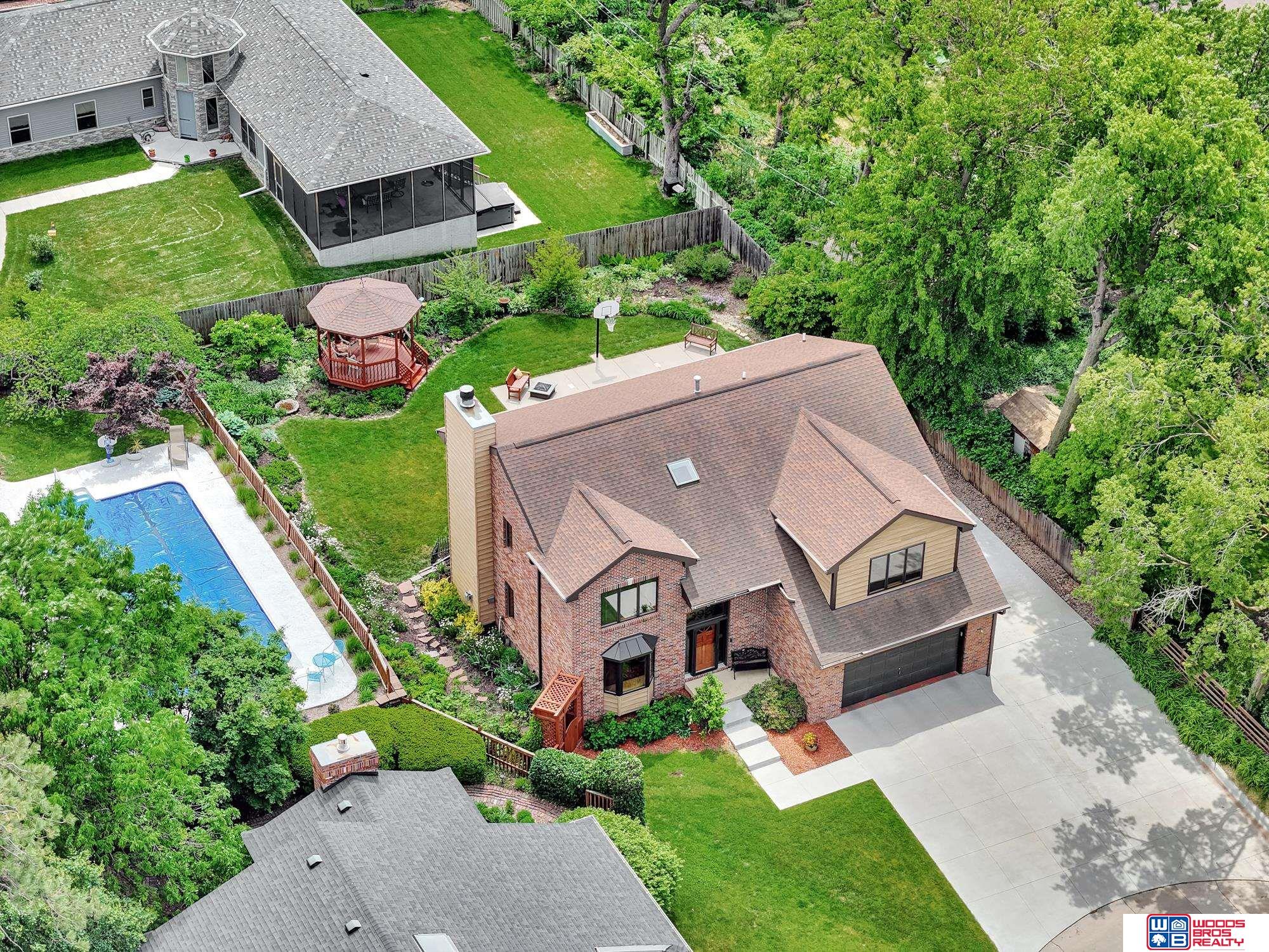 3939 Stockwell Court