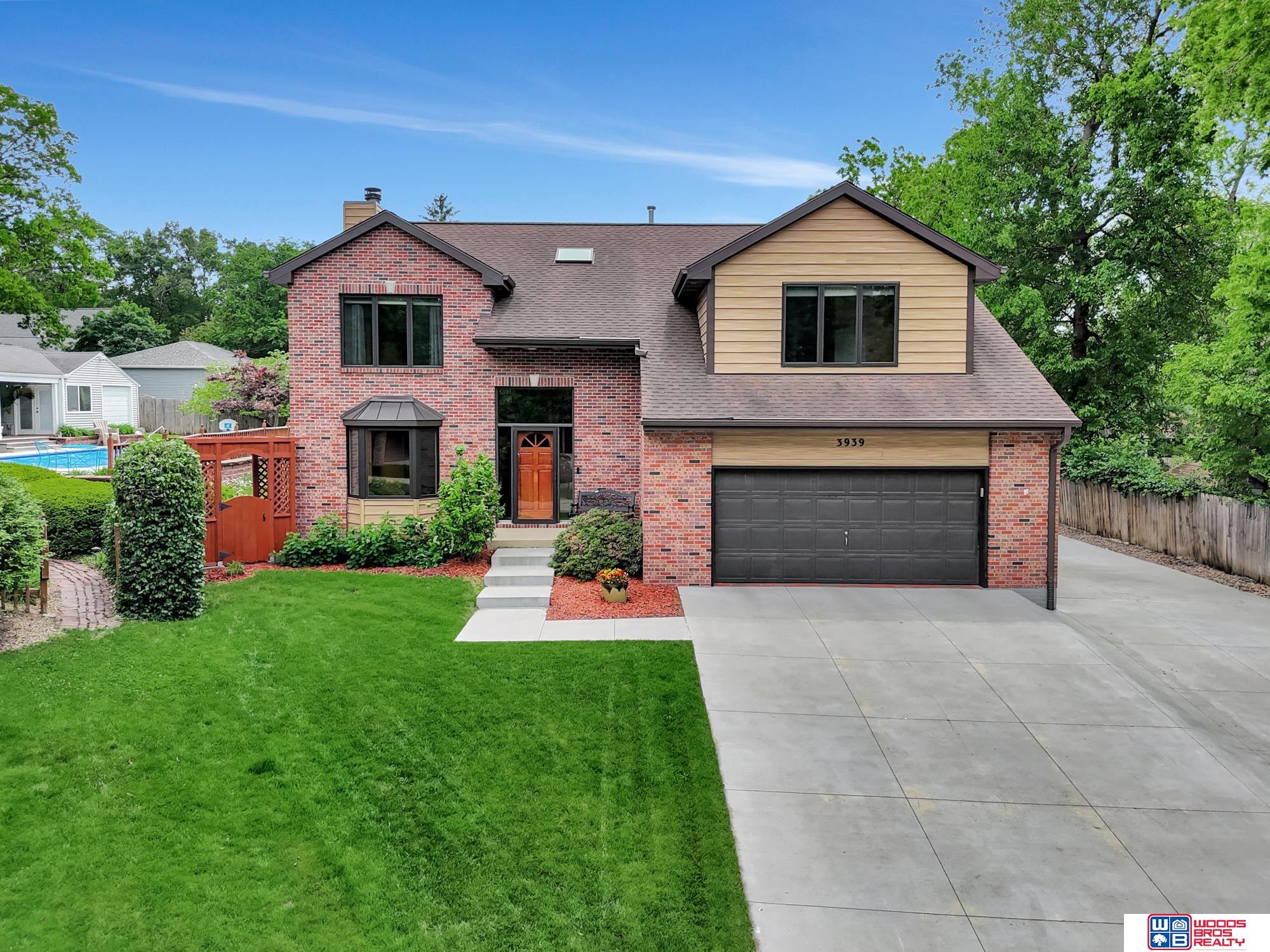 3939 Stockwell Court