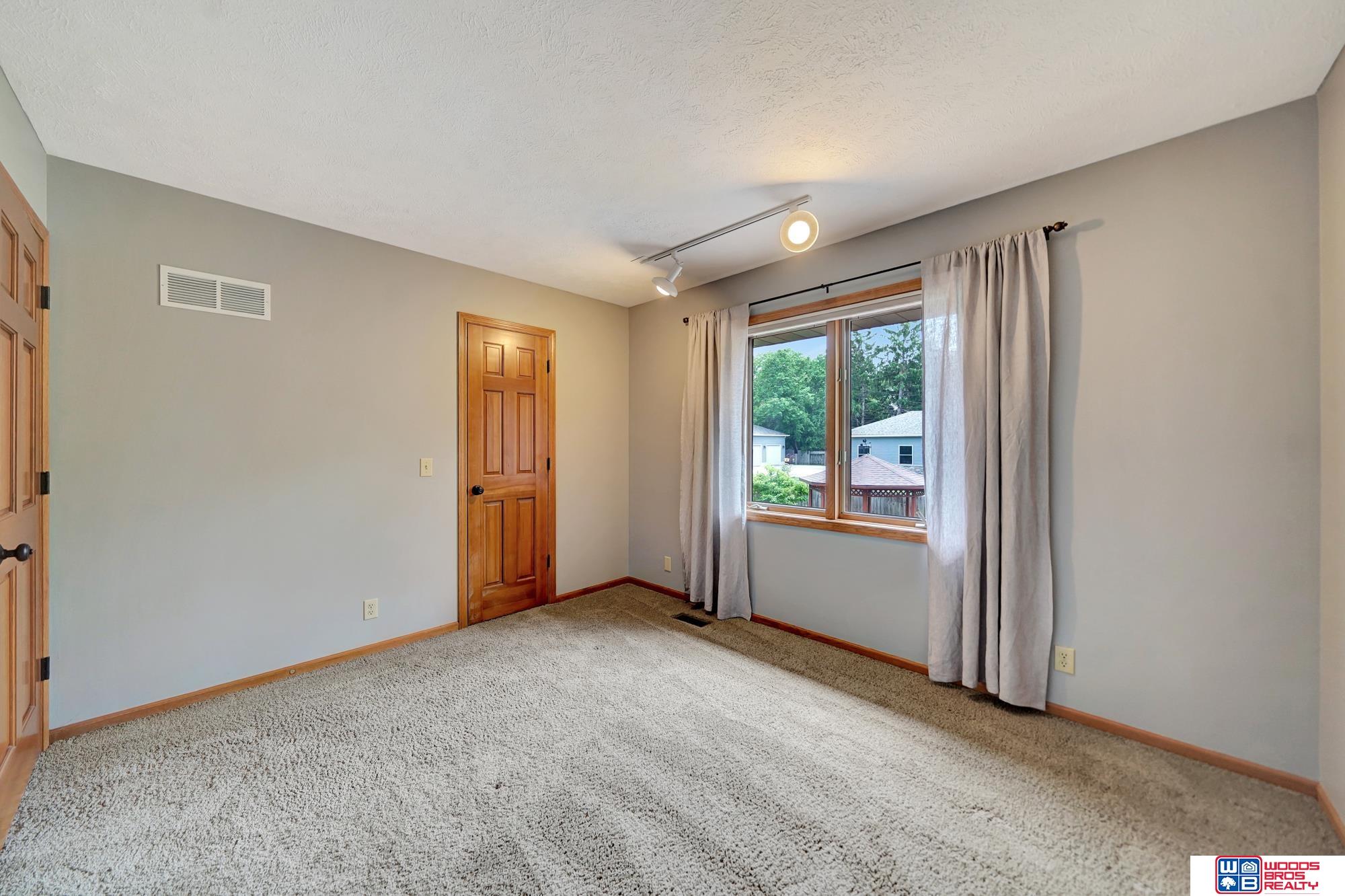 3939 Stockwell Court