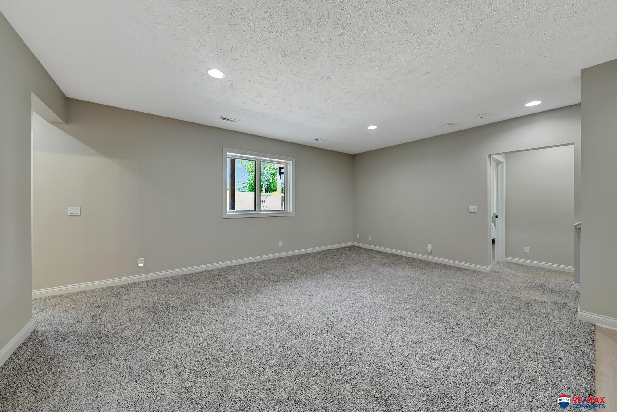 2404 Rokeby Road