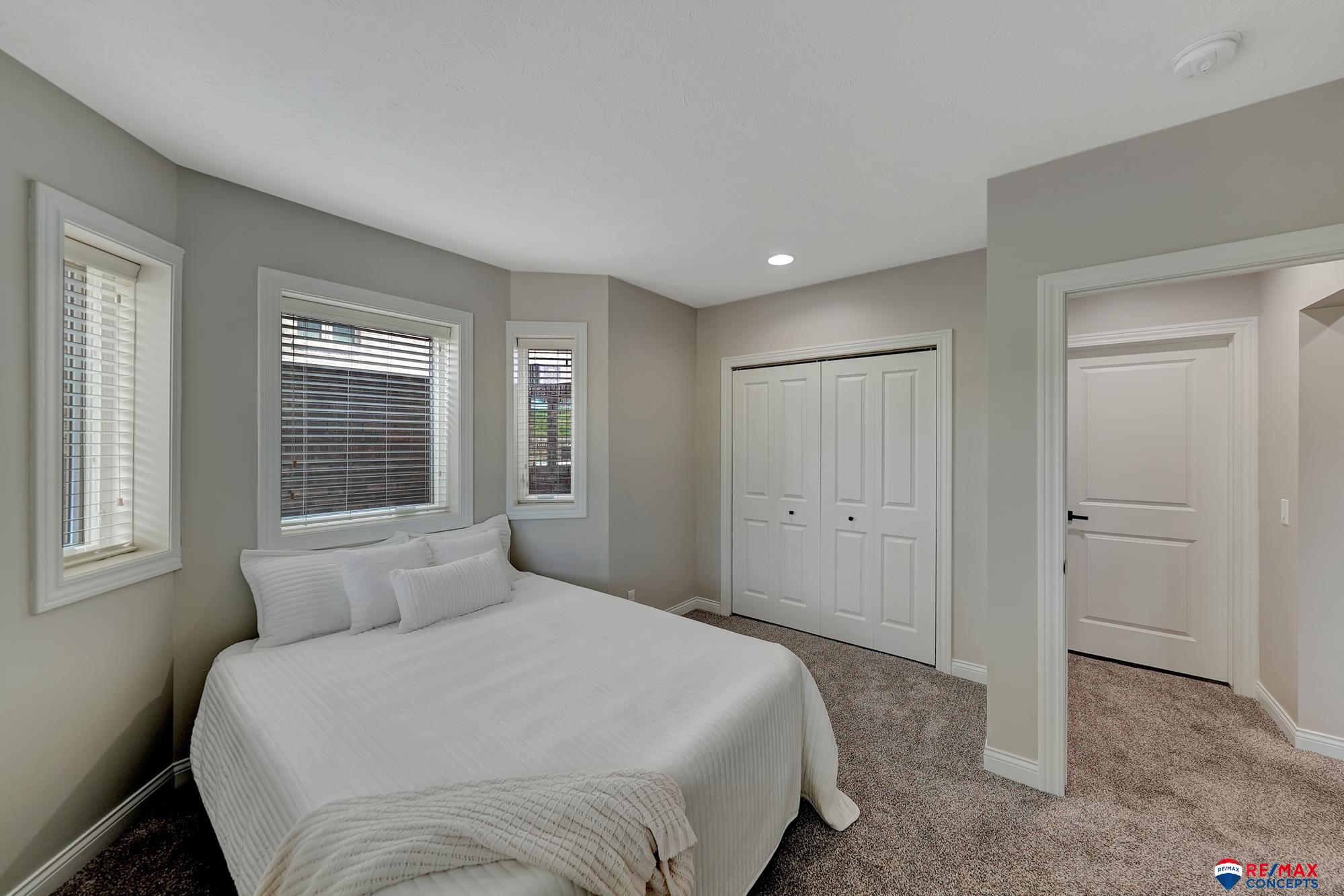 2404 Rokeby Road