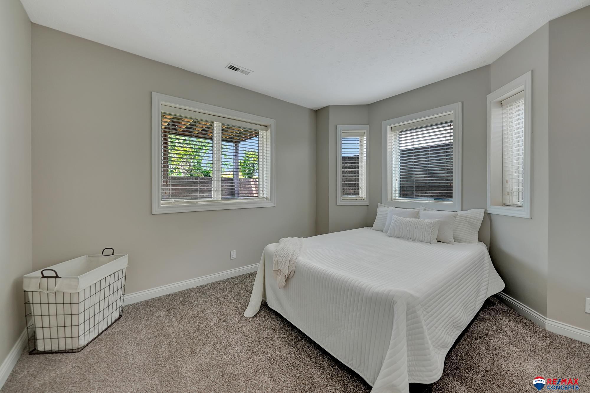 2404 Rokeby Road