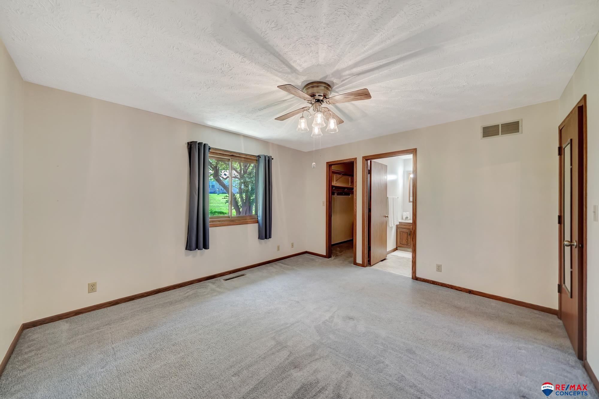 5515 Enterprise Drive