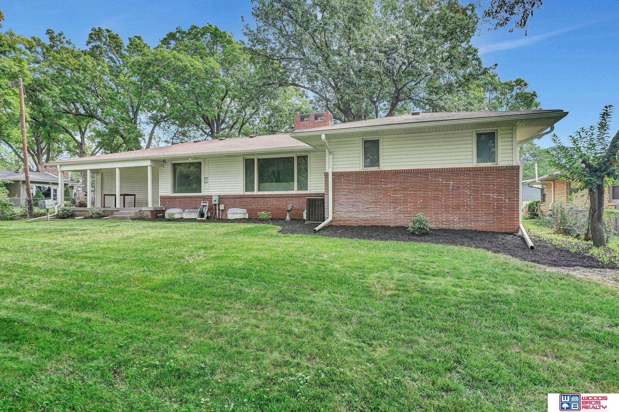 1425 Ridgeway Road