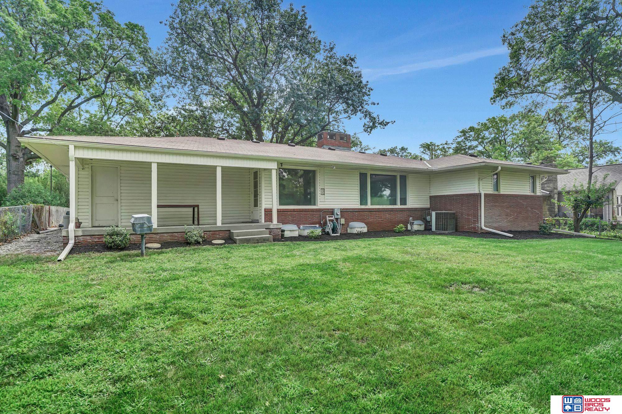 1425 Ridgeway Road