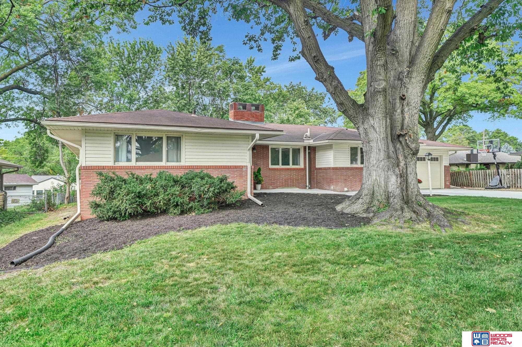 1425 Ridgeway Road