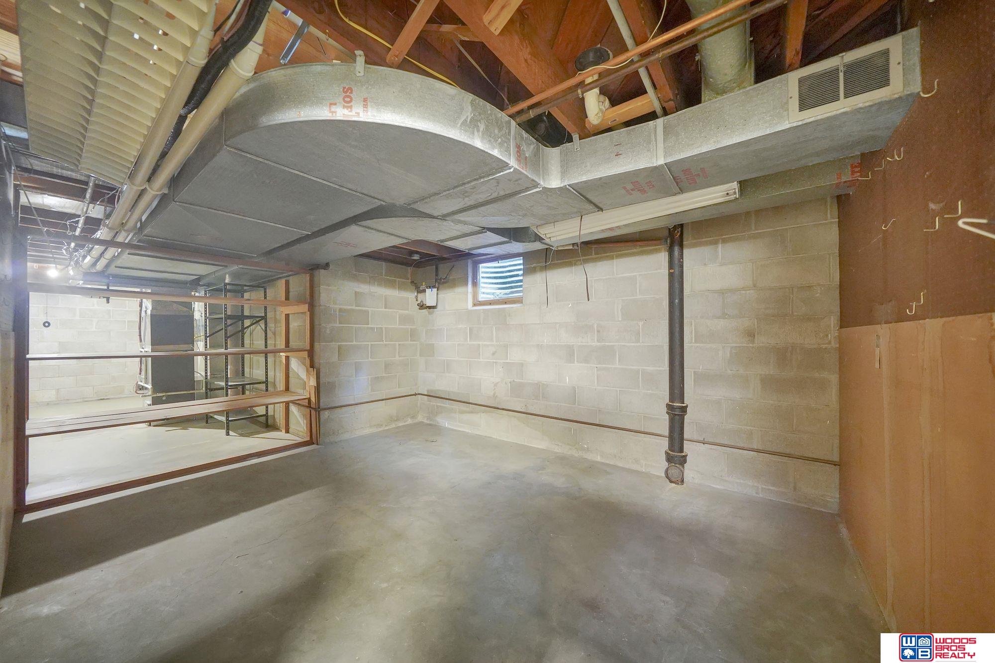 1601 Ridgeway Road, Lincoln