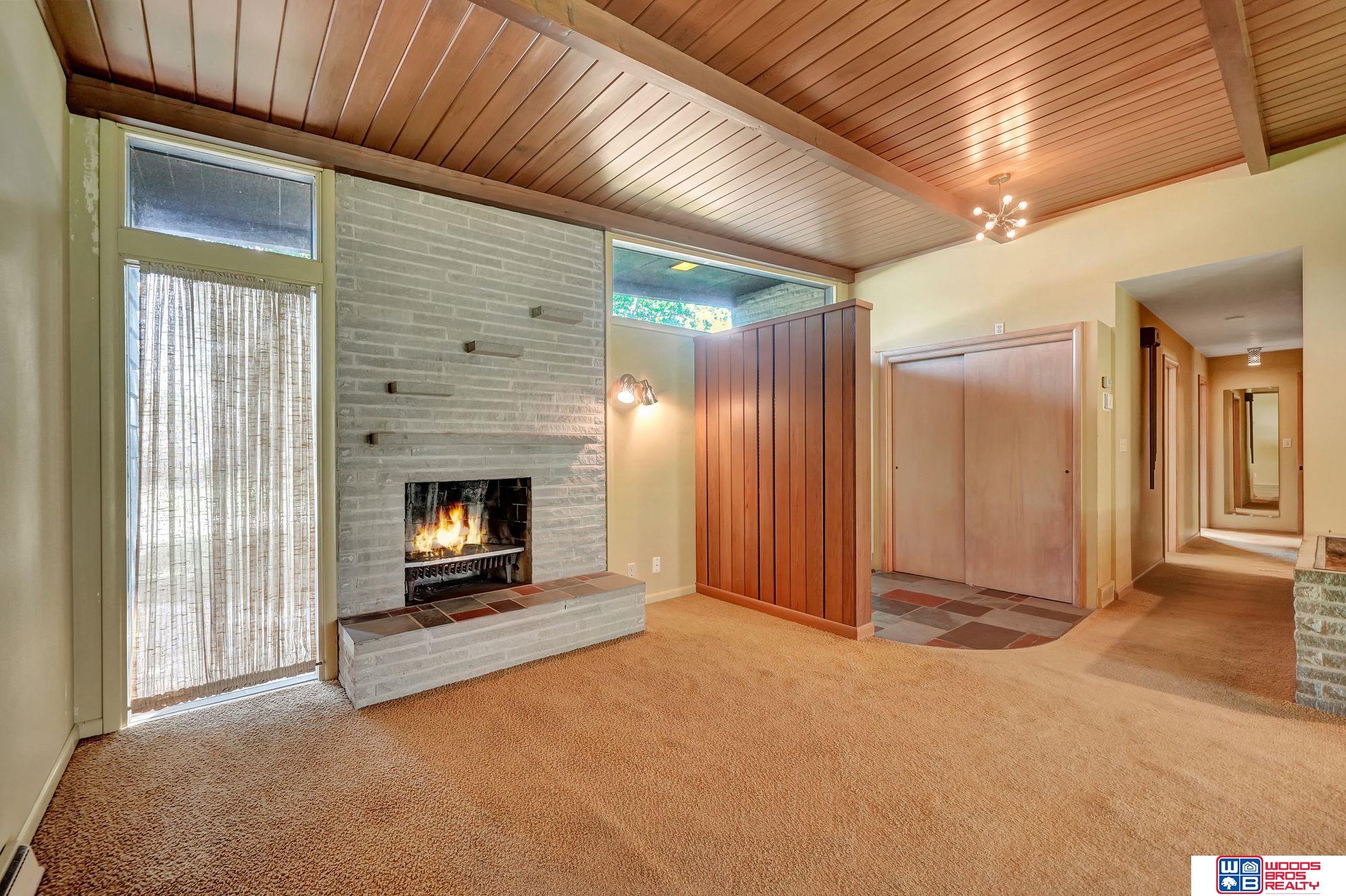 1601 Ridgeway Road, Lincoln