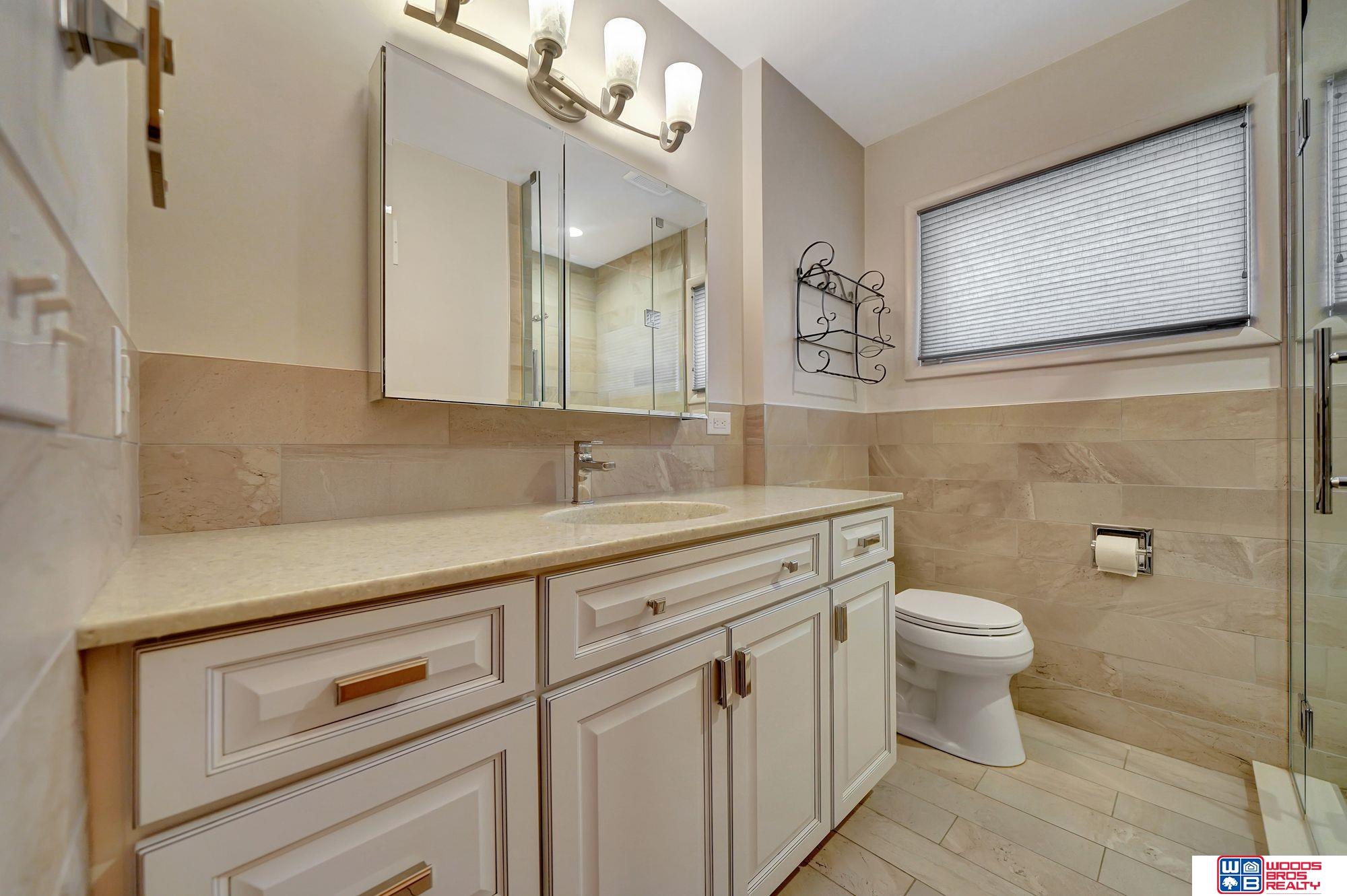 1601 Ridgeway Road, Lincoln