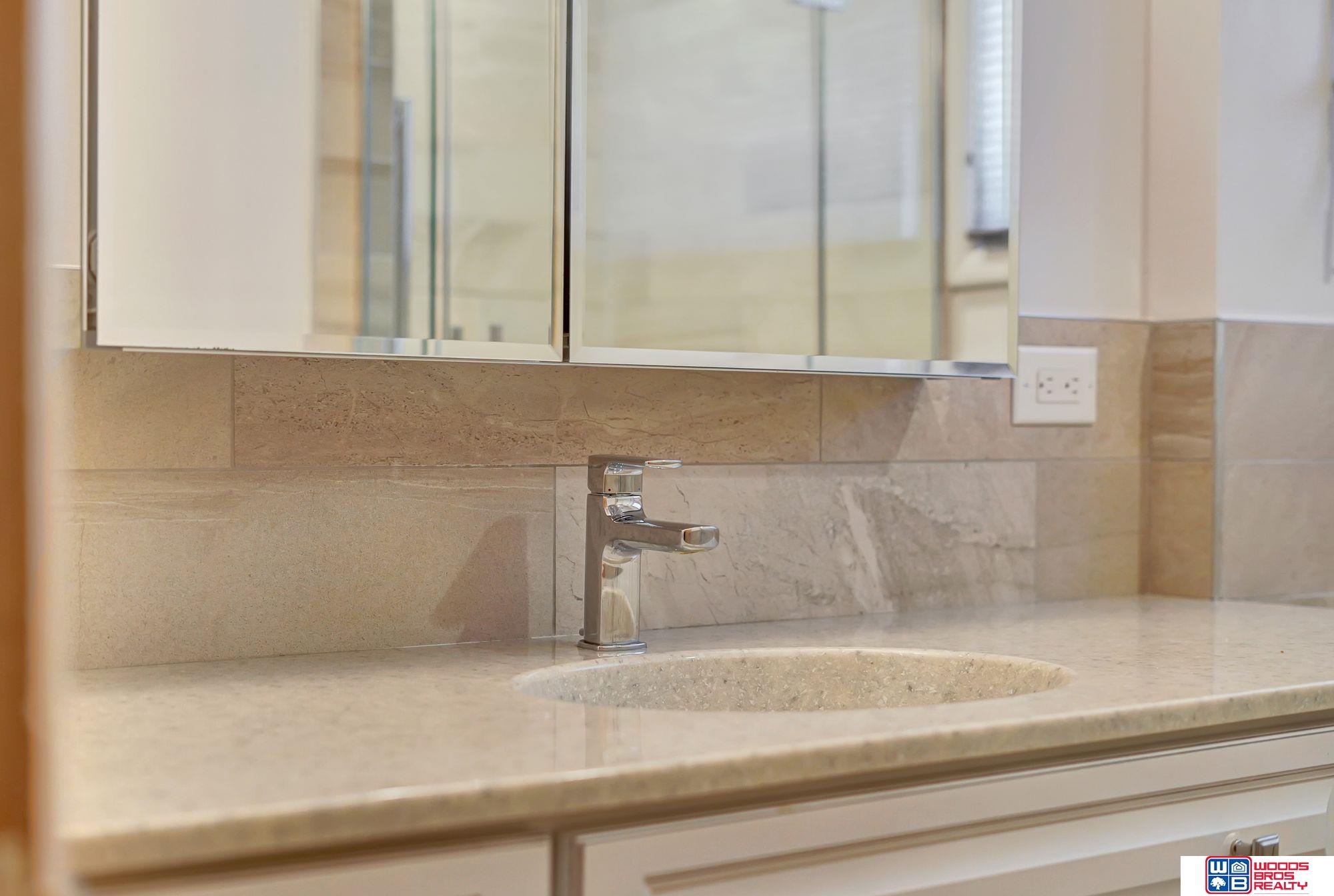 1601 Ridgeway Road, Lincoln