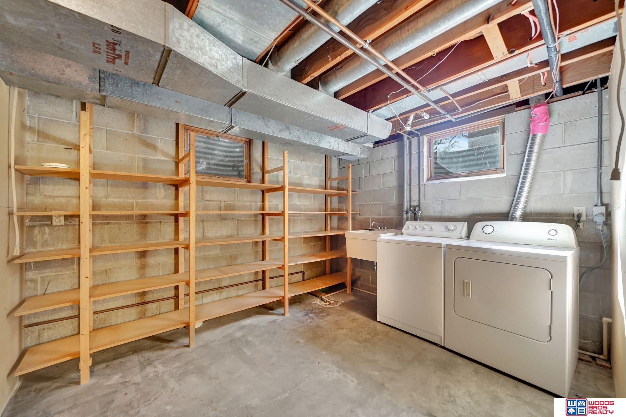 1601 Ridgeway Road, Lincoln