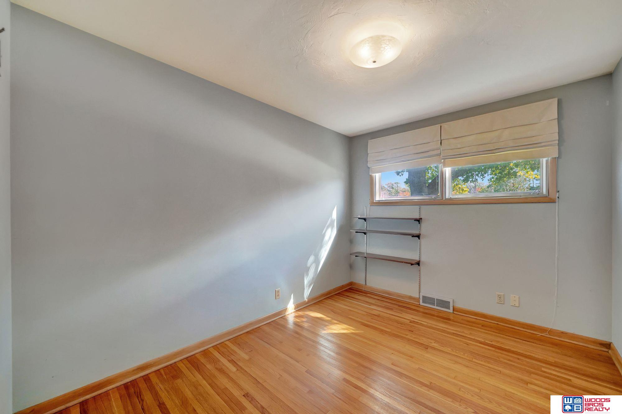 1601 Ridgeway Road, Lincoln