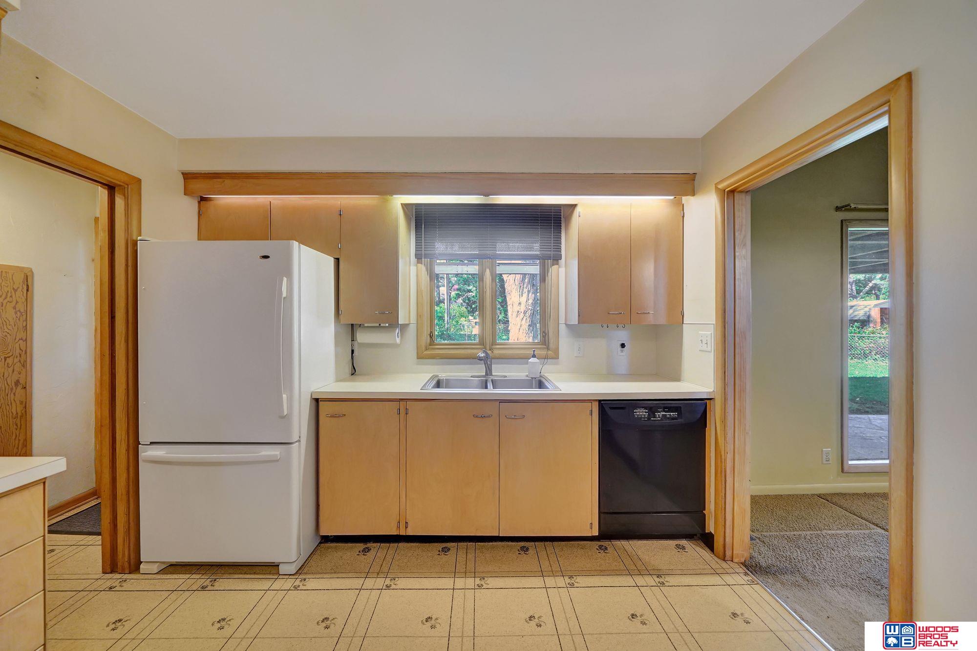 1601 Ridgeway Road, Lincoln