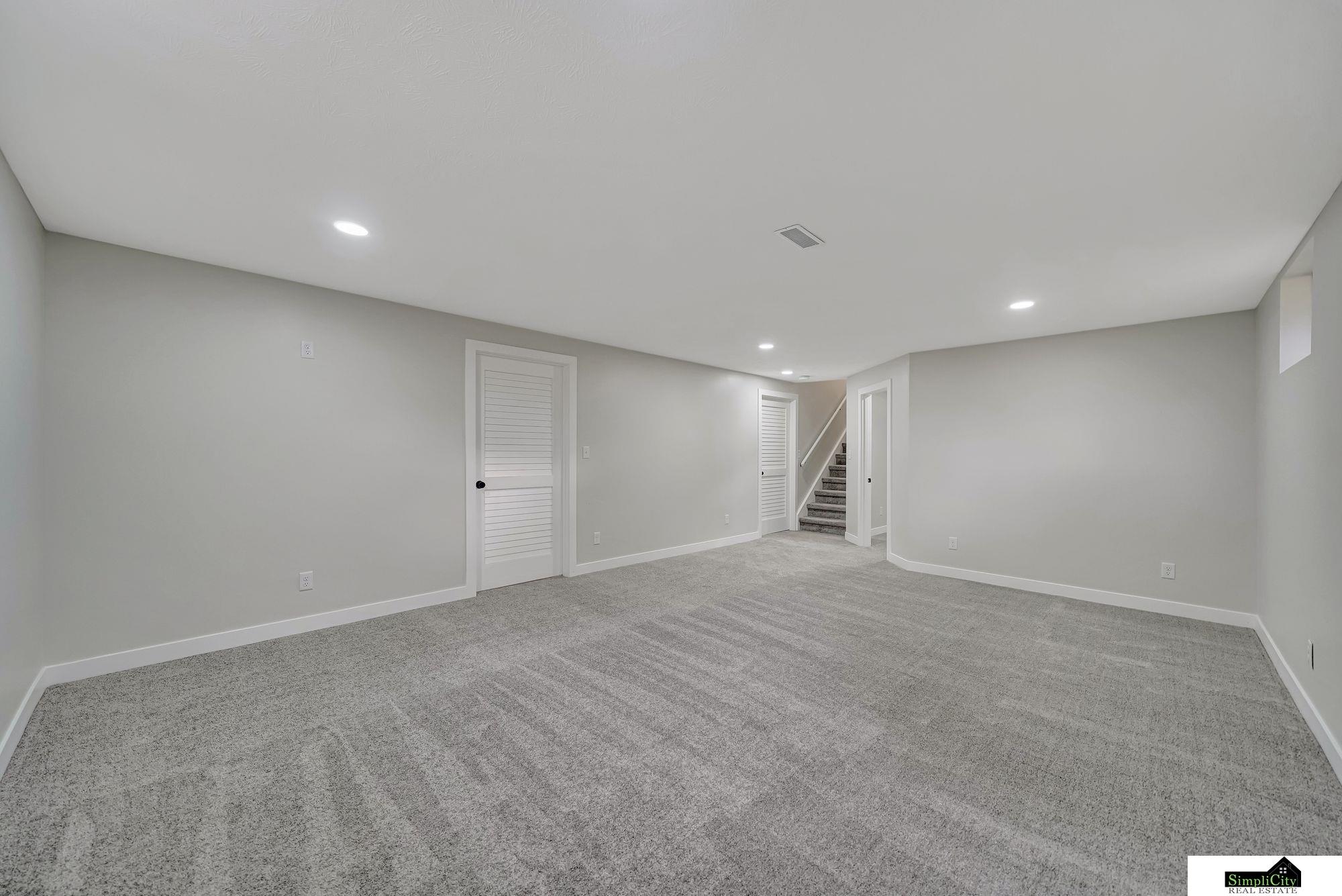 5448 Sugarberry Court