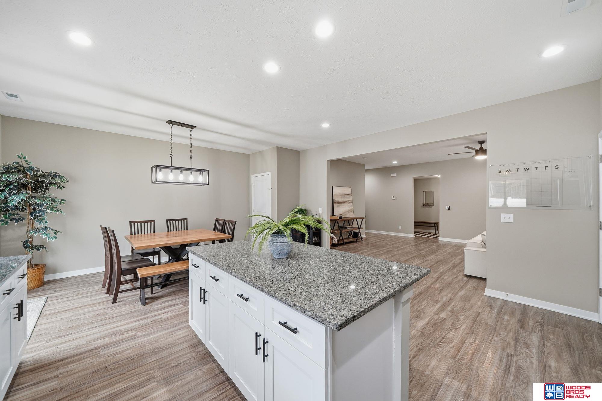 5018 W Hillsboro Drive