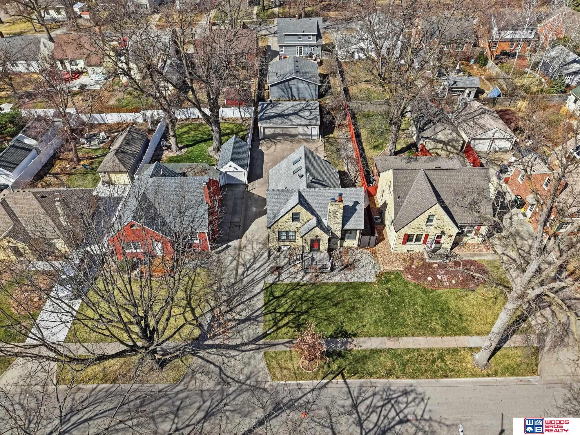 833 Elmwood Avenue