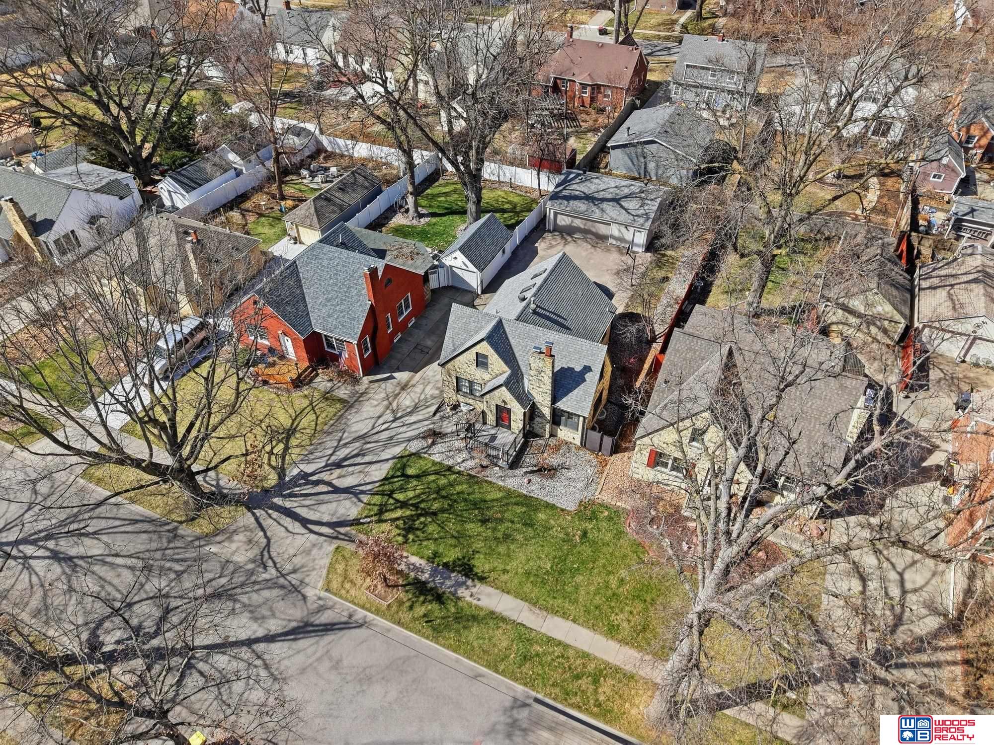 833 Elmwood Avenue