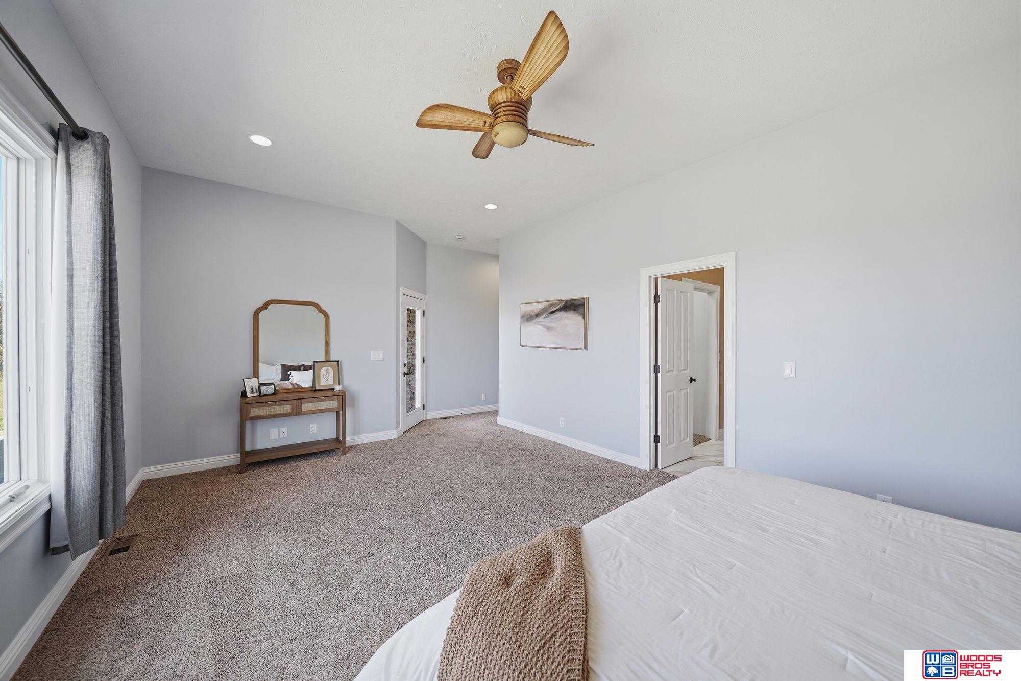 1530 Deer Trail