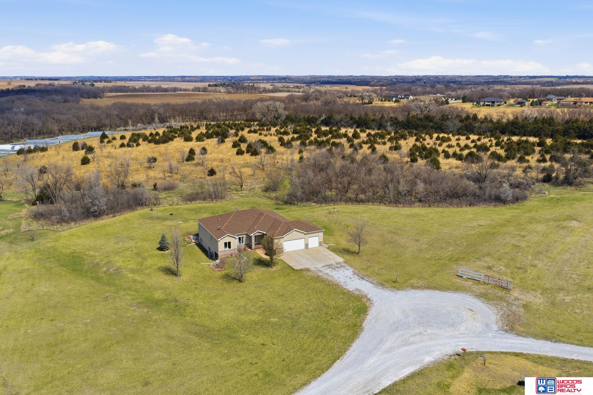 1530 Deer Trail