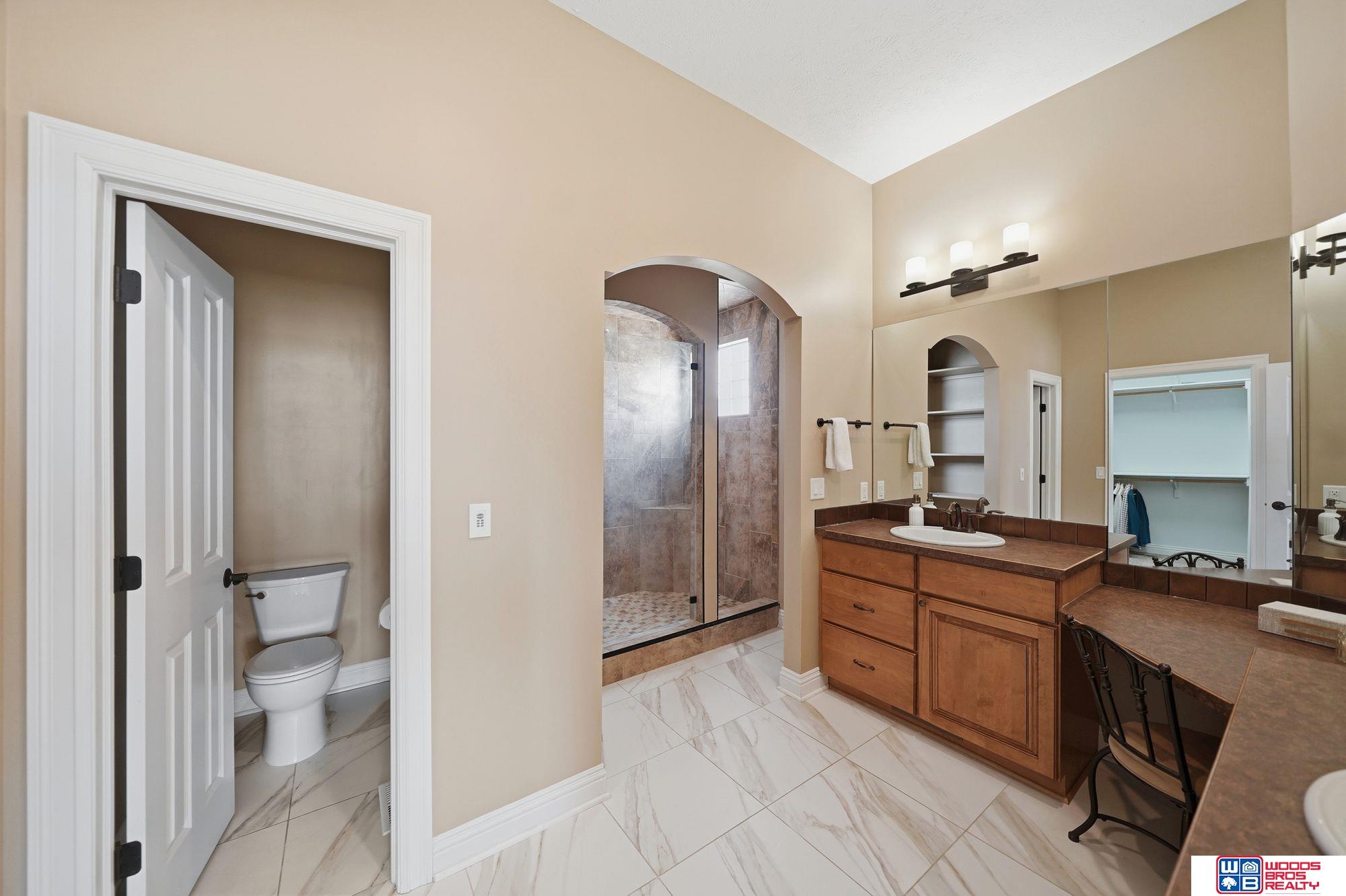 1530 Deer Trail
