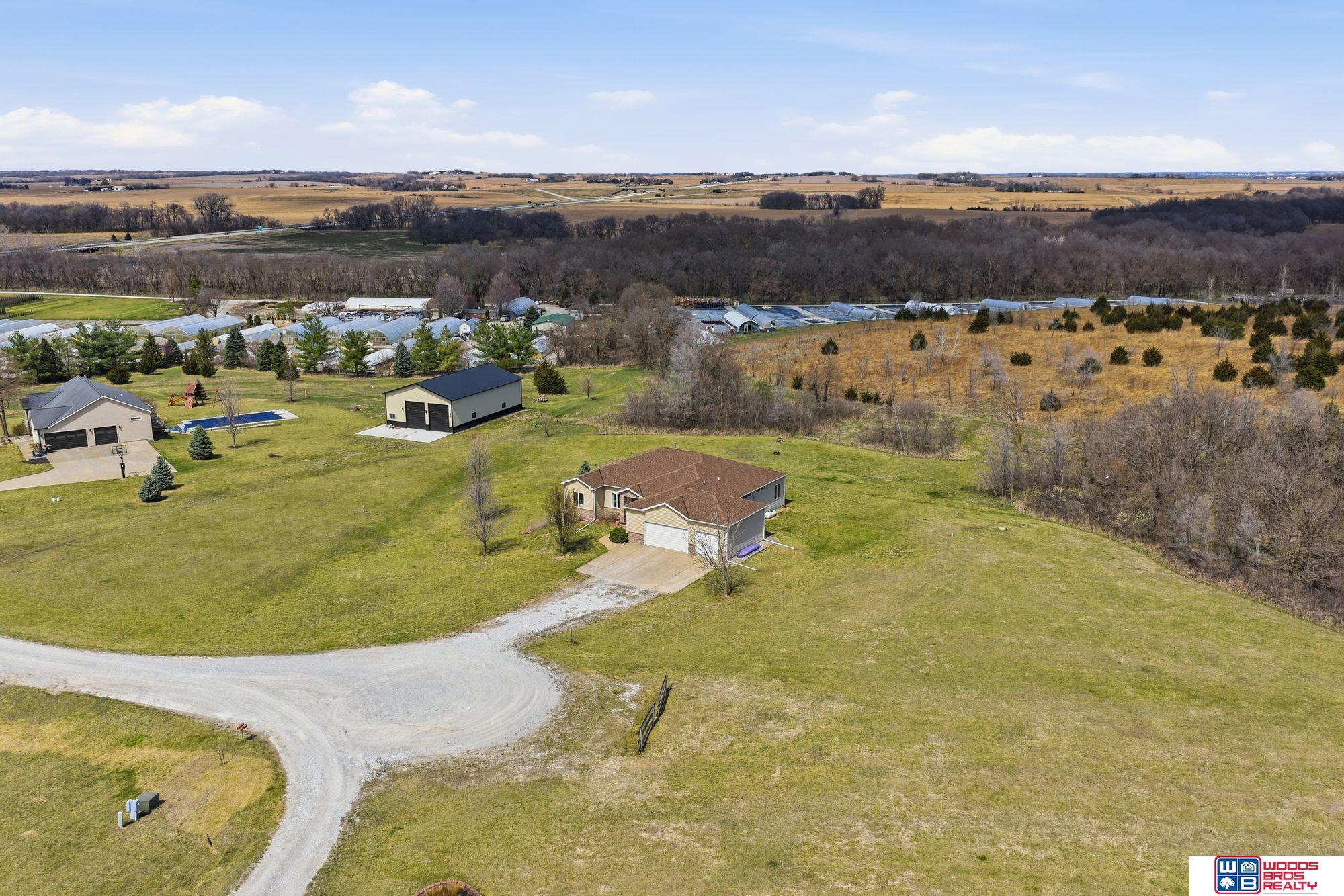 1530 Deer Trail