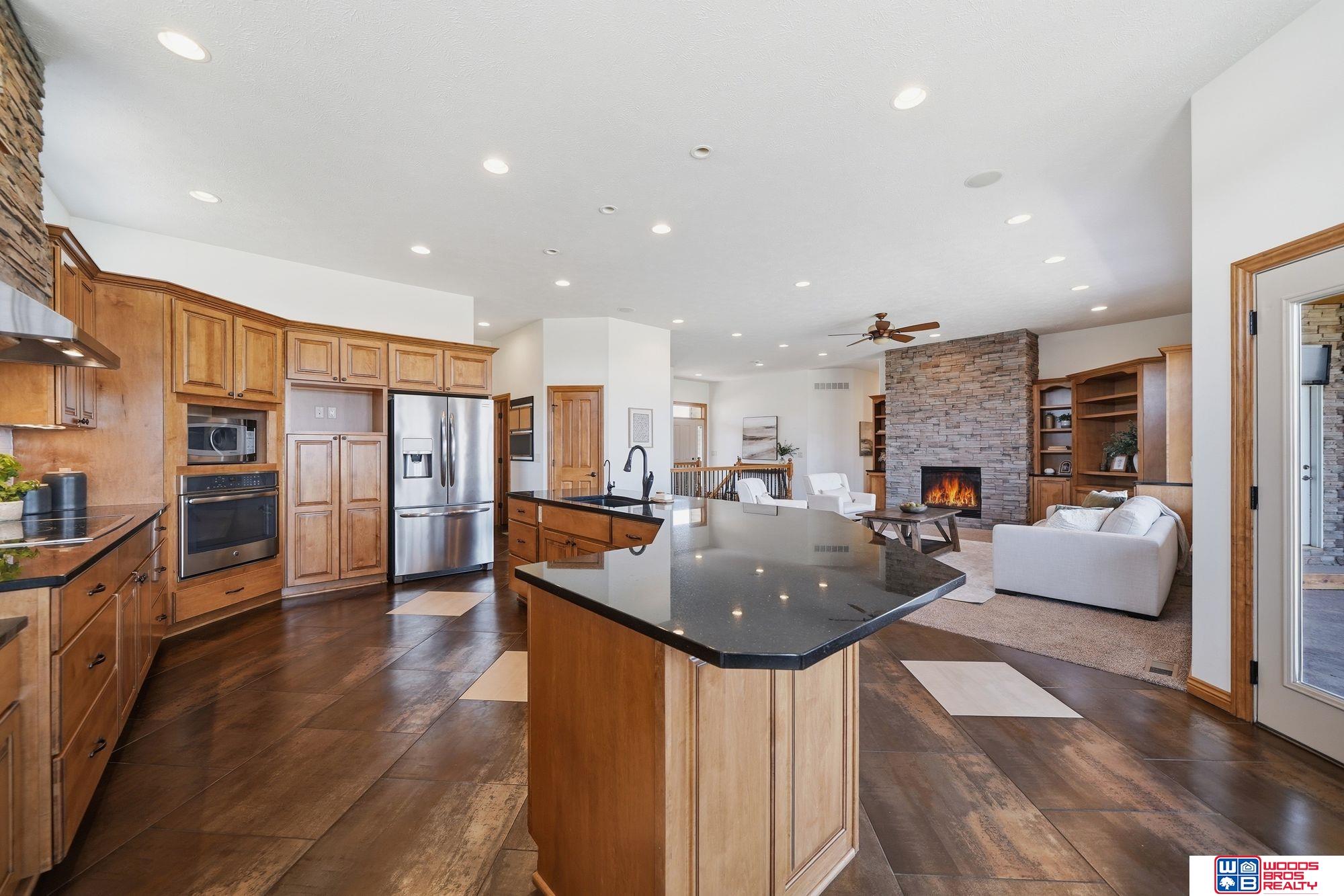 1530 Deer Trail