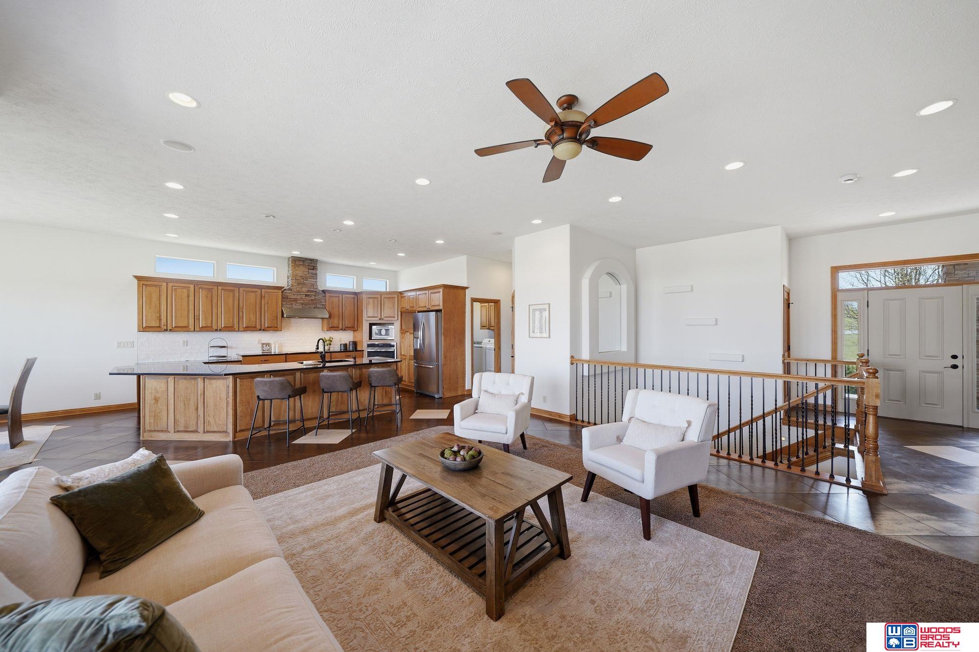 1530 Deer Trail