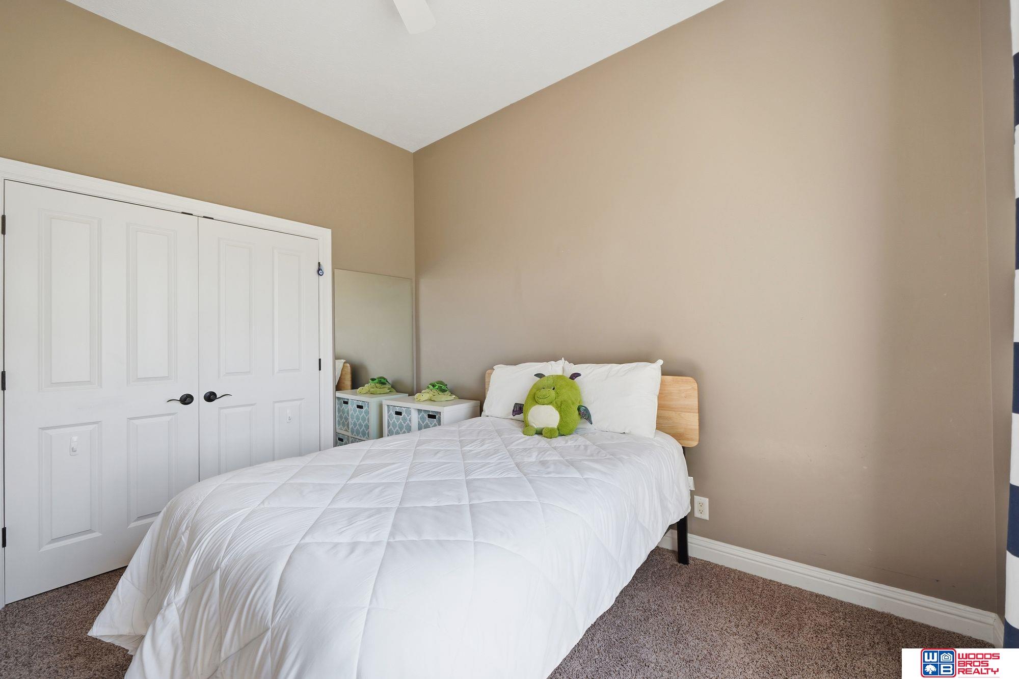 1530 Deer Trail
