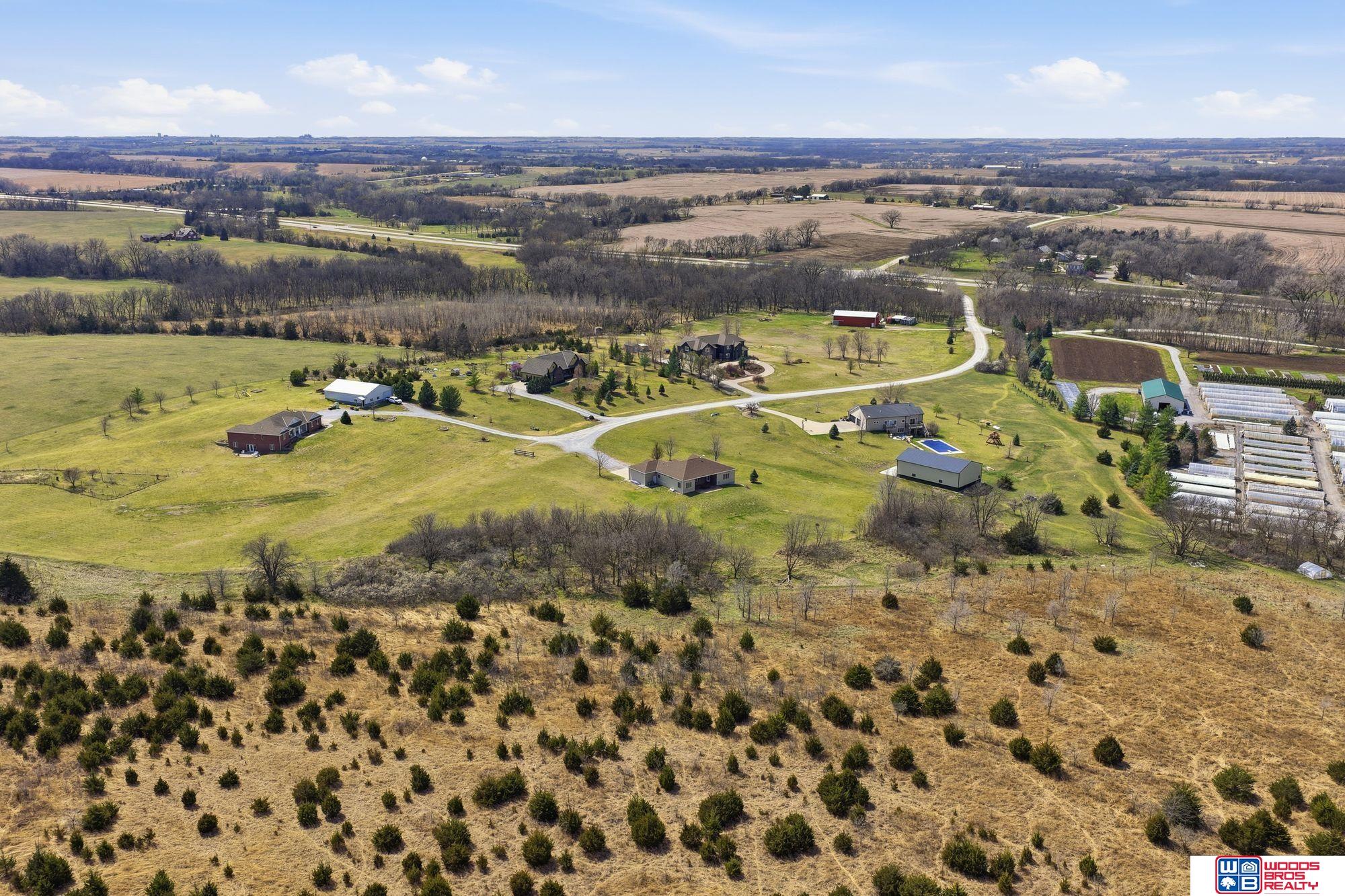 1530 Deer Trail