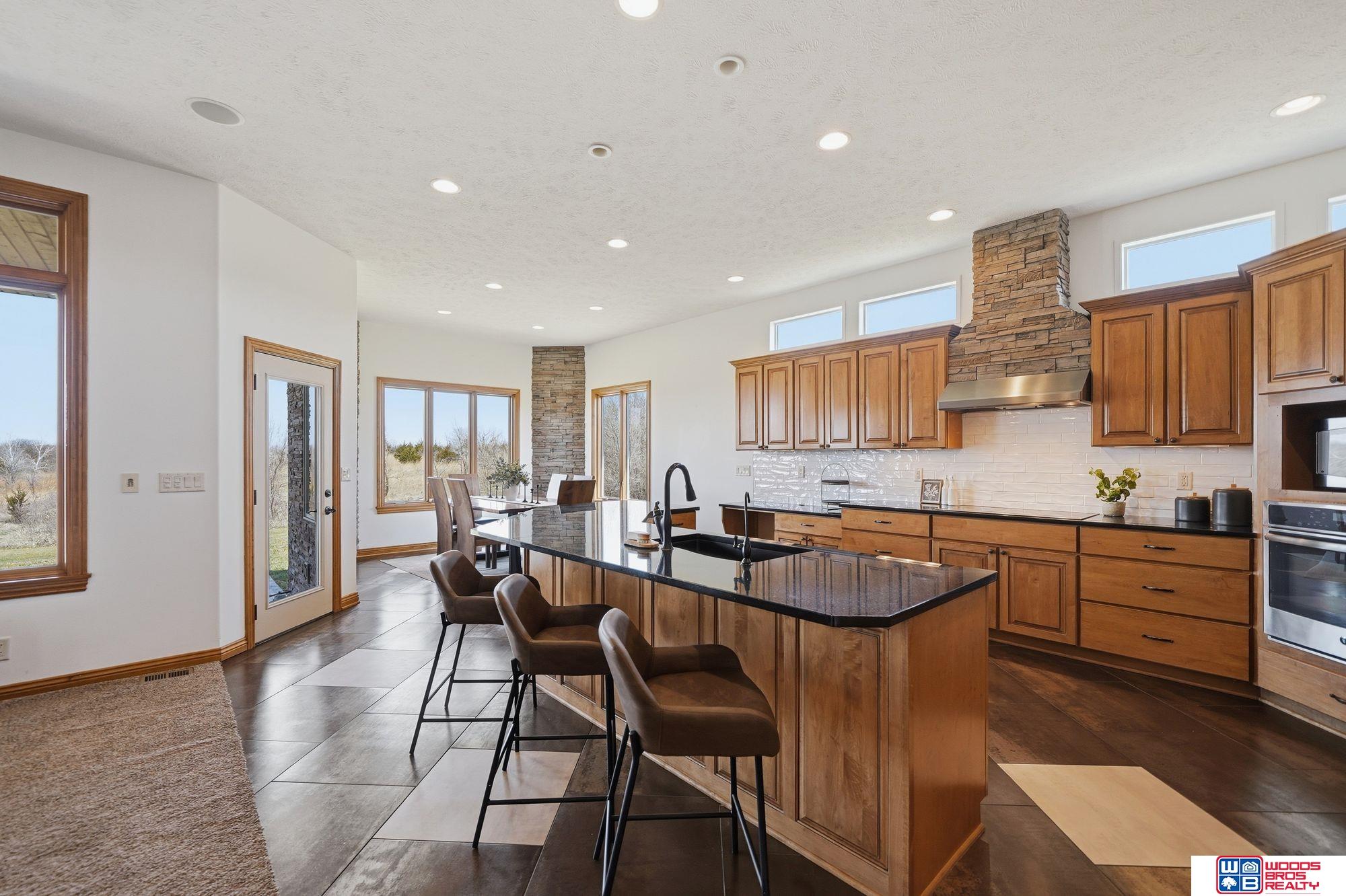 1530 Deer Trail