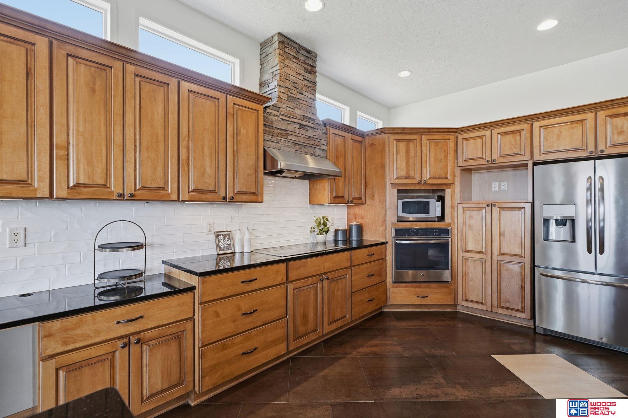 1530 Deer Trail