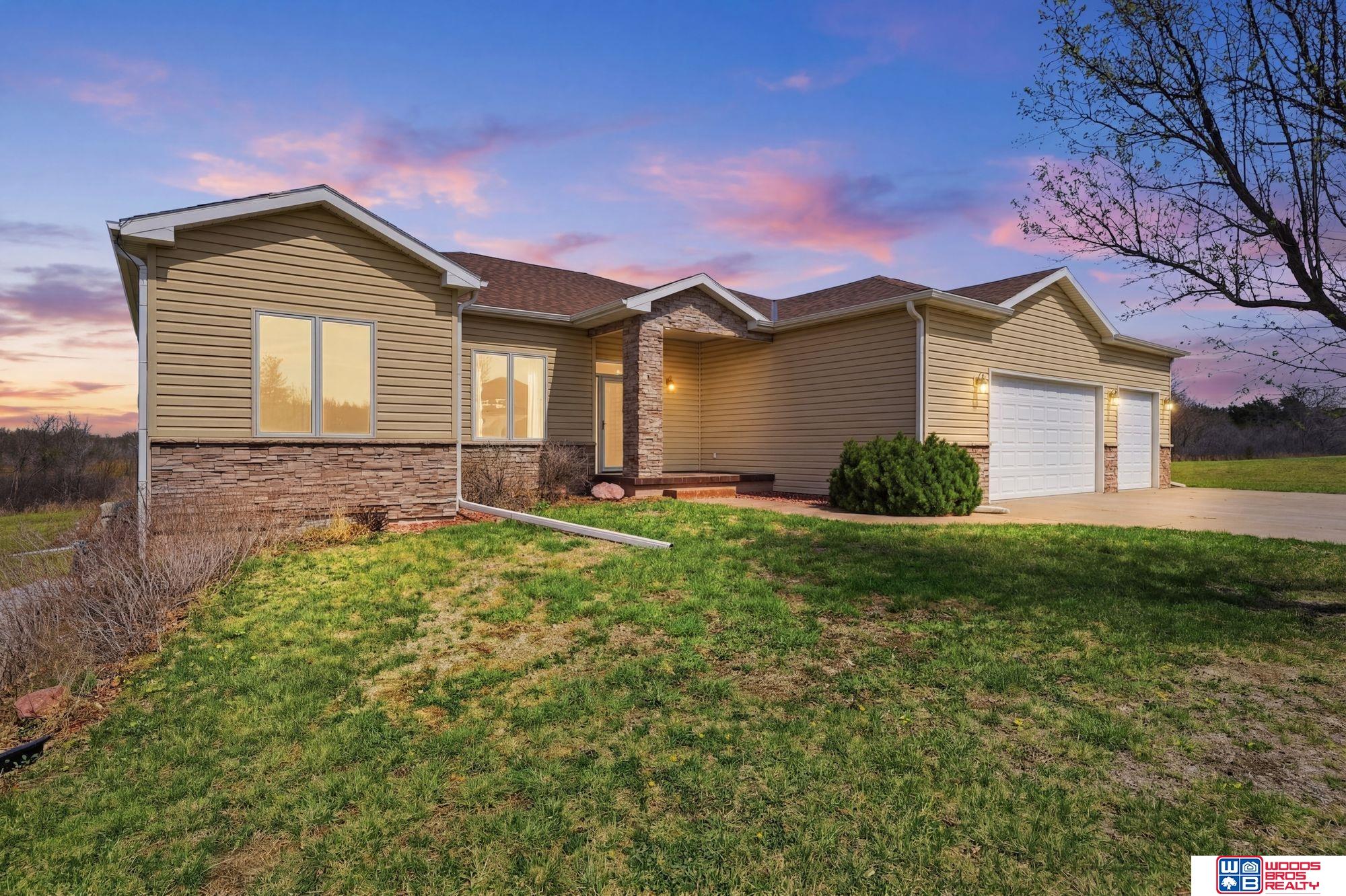 1530 Deer Trail