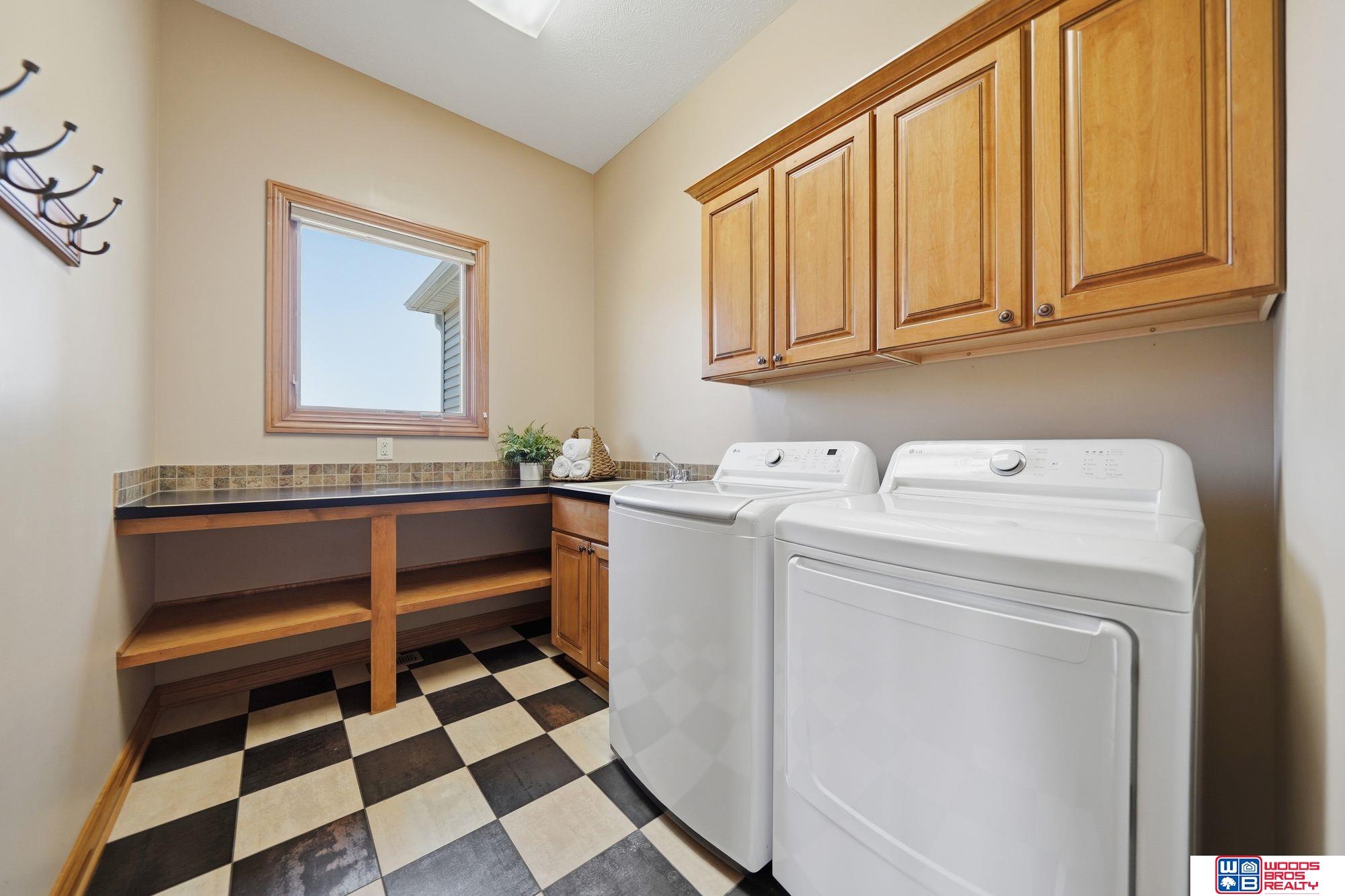 1530 Deer Trail