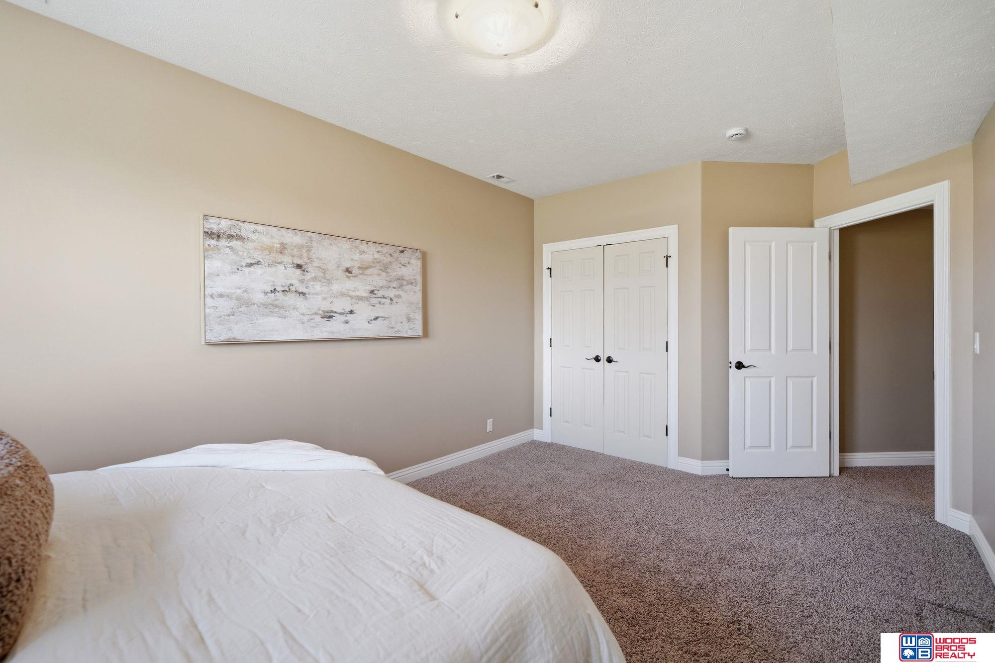 1530 Deer Trail