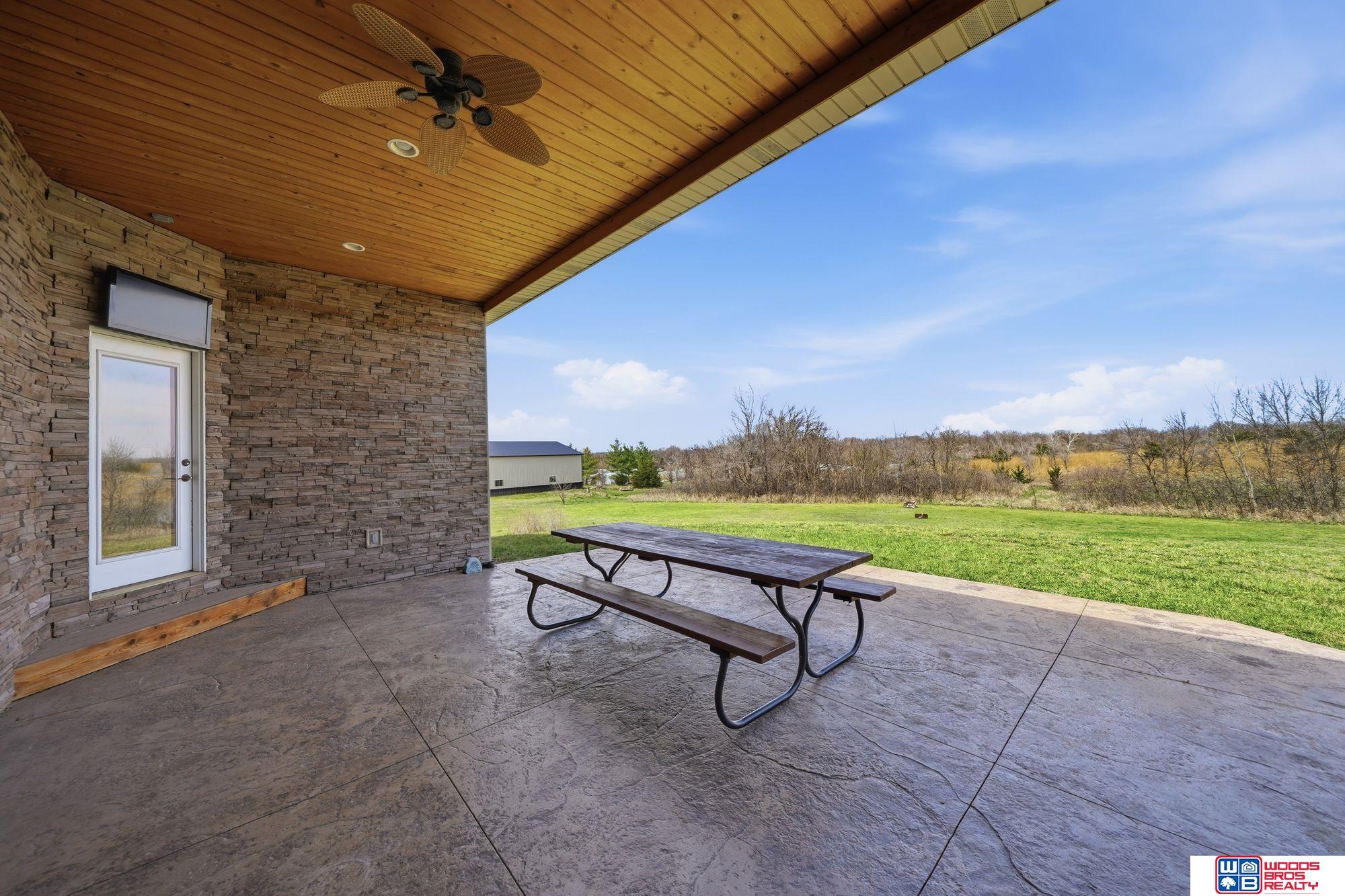1530 Deer Trail