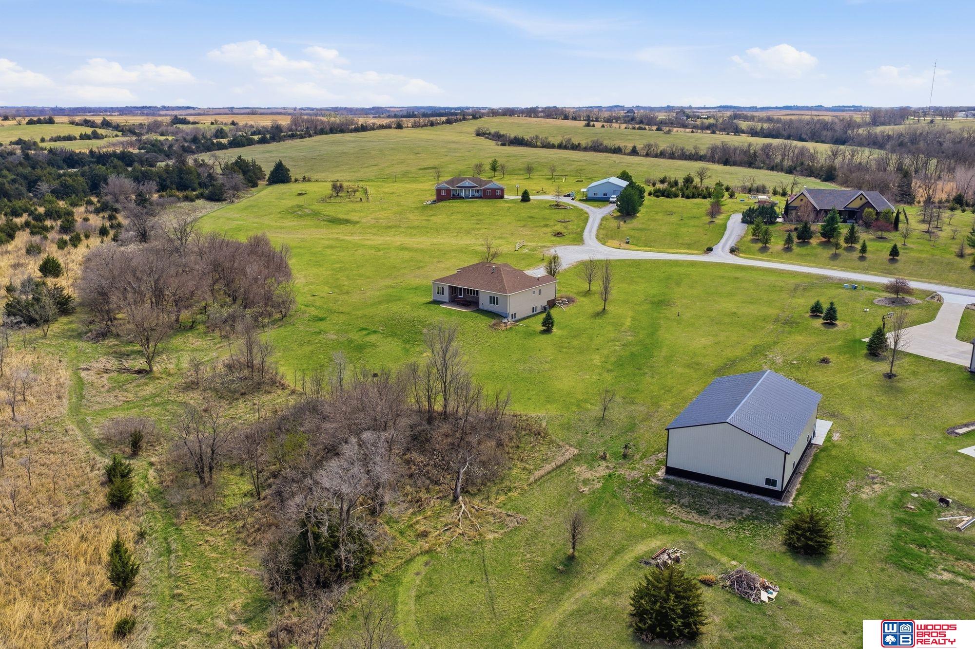 1530 Deer Trail
