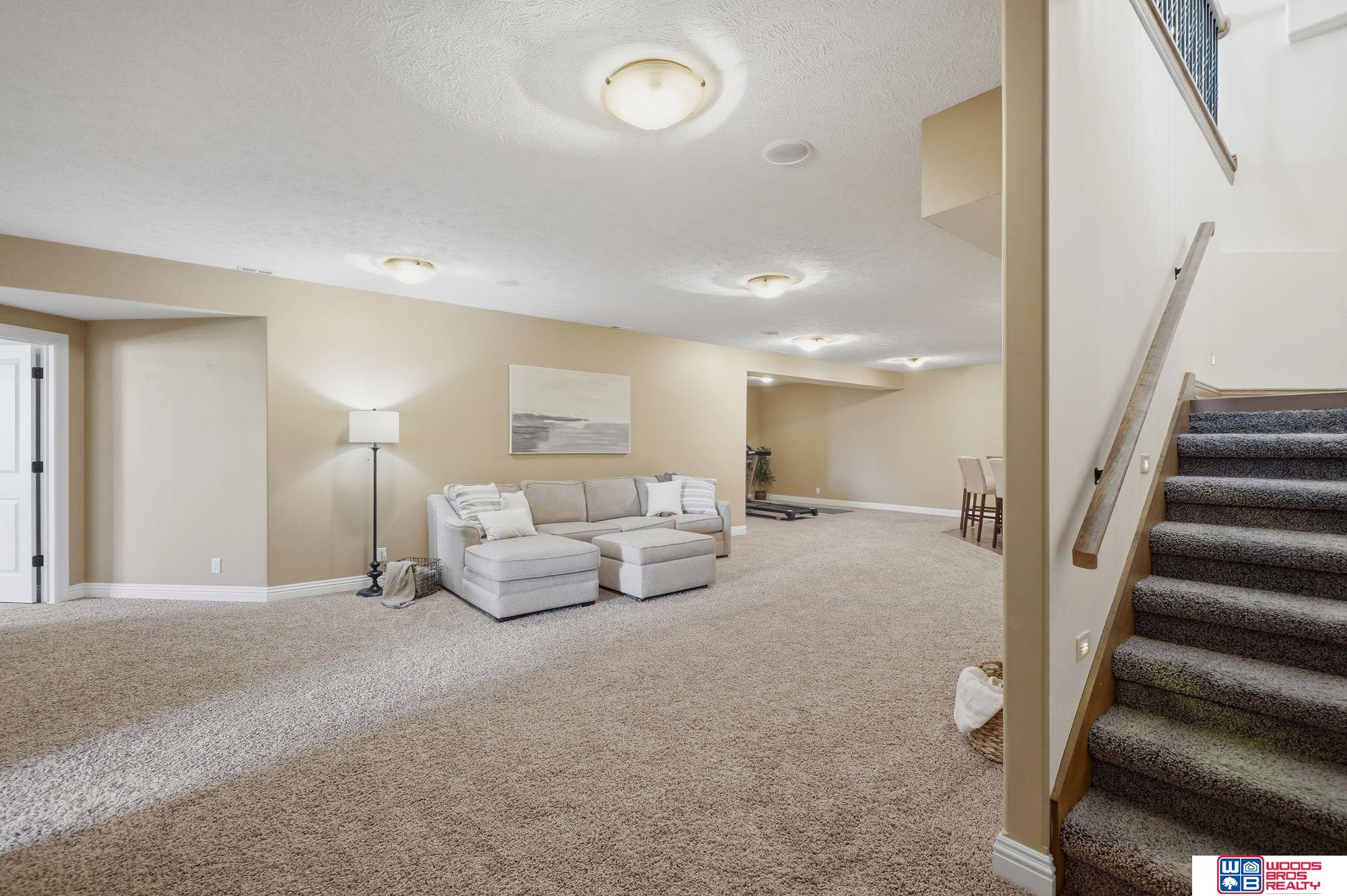 1530 Deer Trail