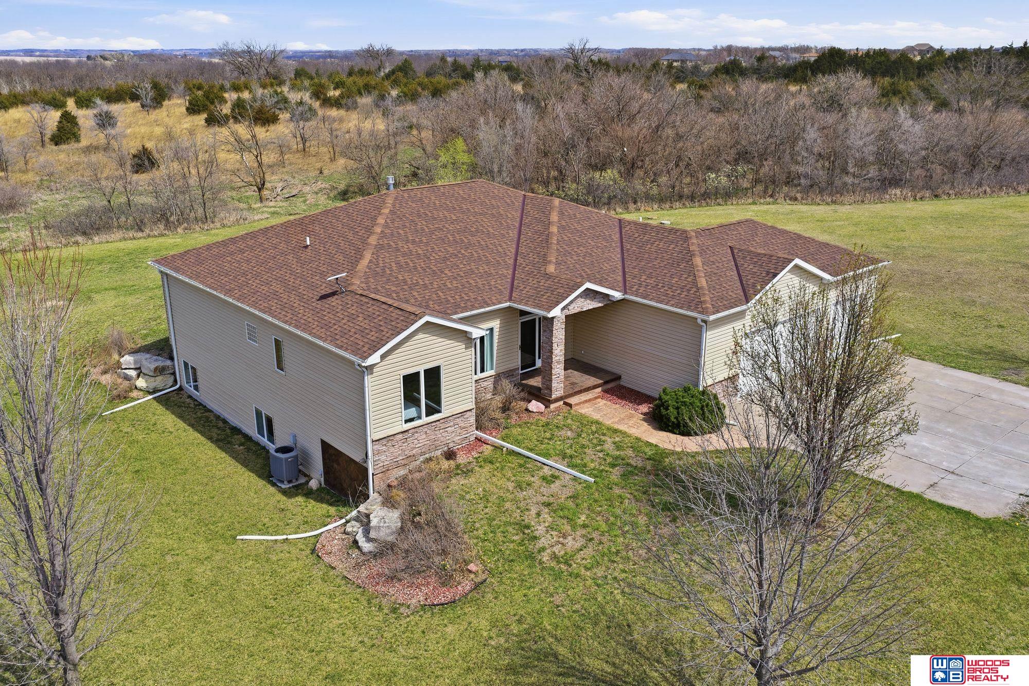 1530 Deer Trail