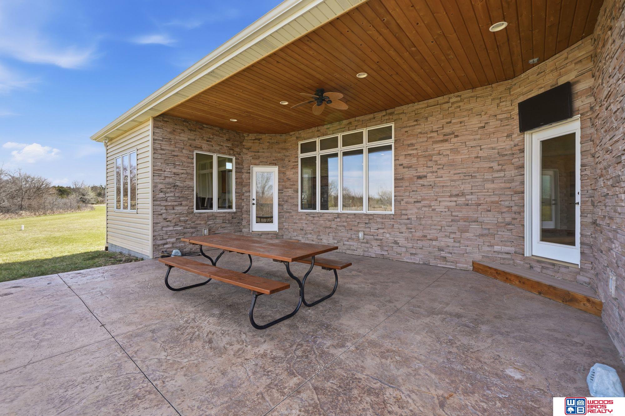 1530 Deer Trail