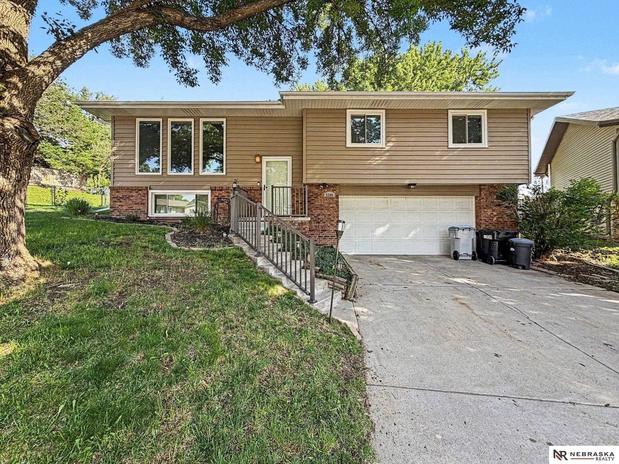 5208 Ascot Circle