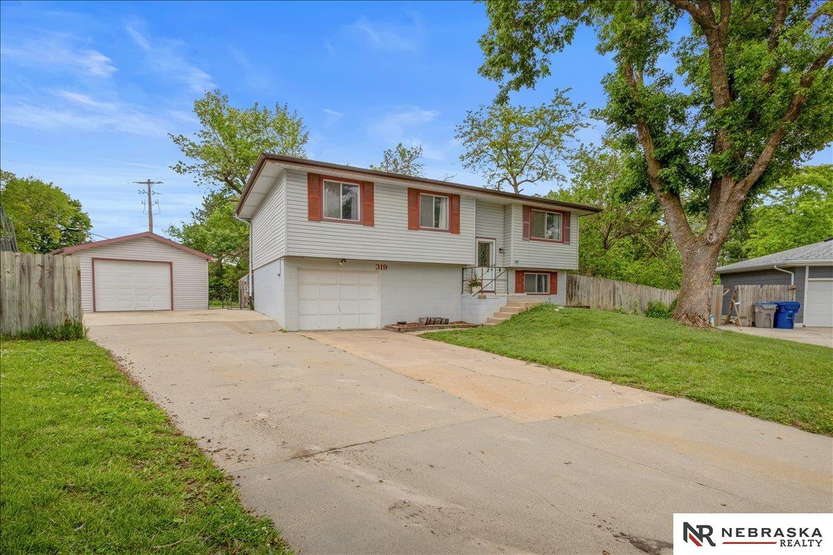 319 Clair Lane