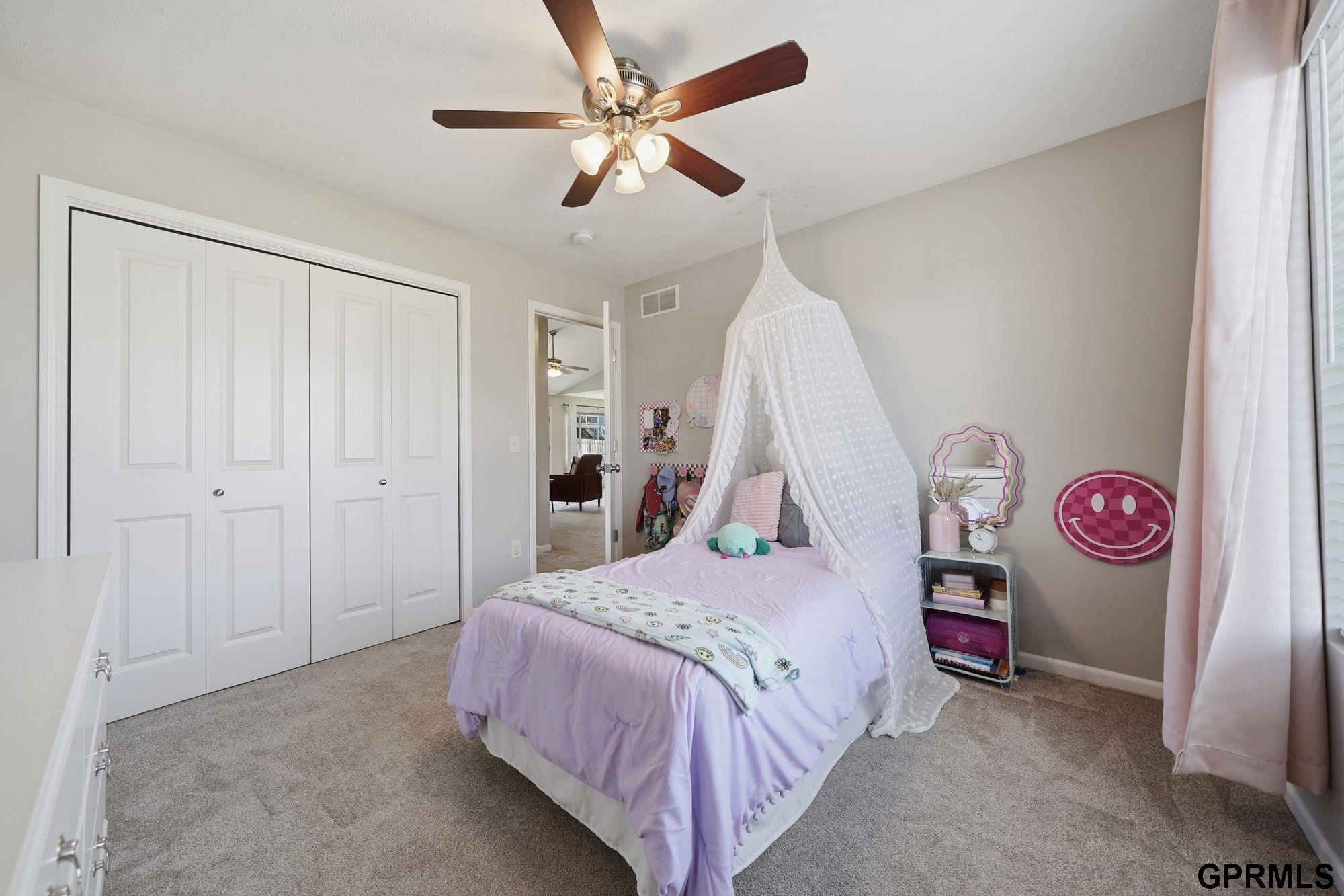 1211 Autumn Road