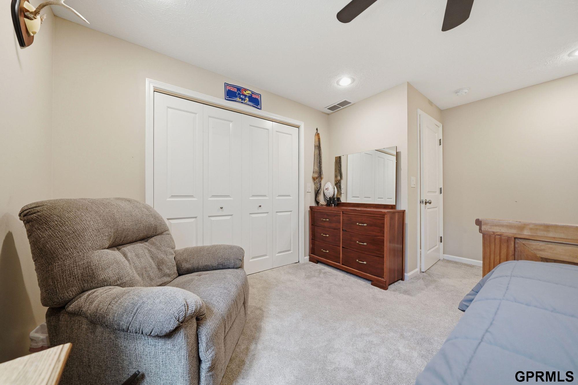 1211 Autumn Road