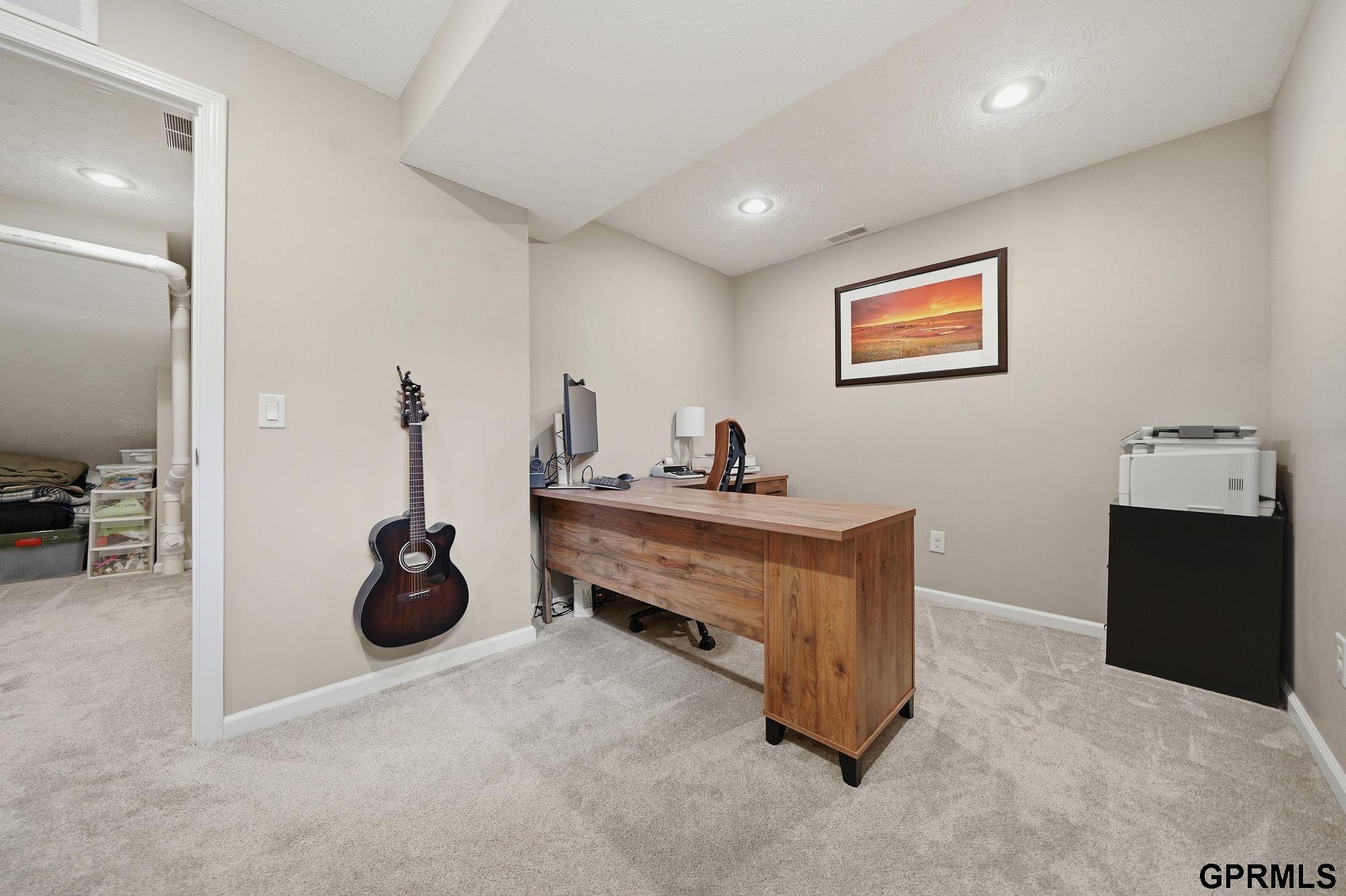 1211 Autumn Road