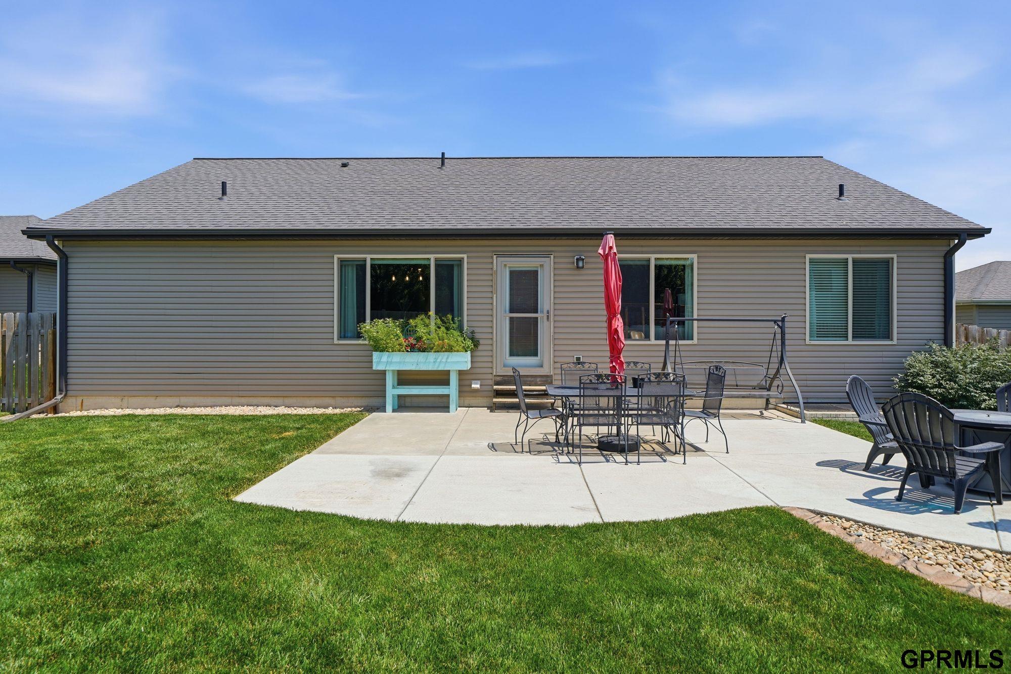 1211 Autumn Road
